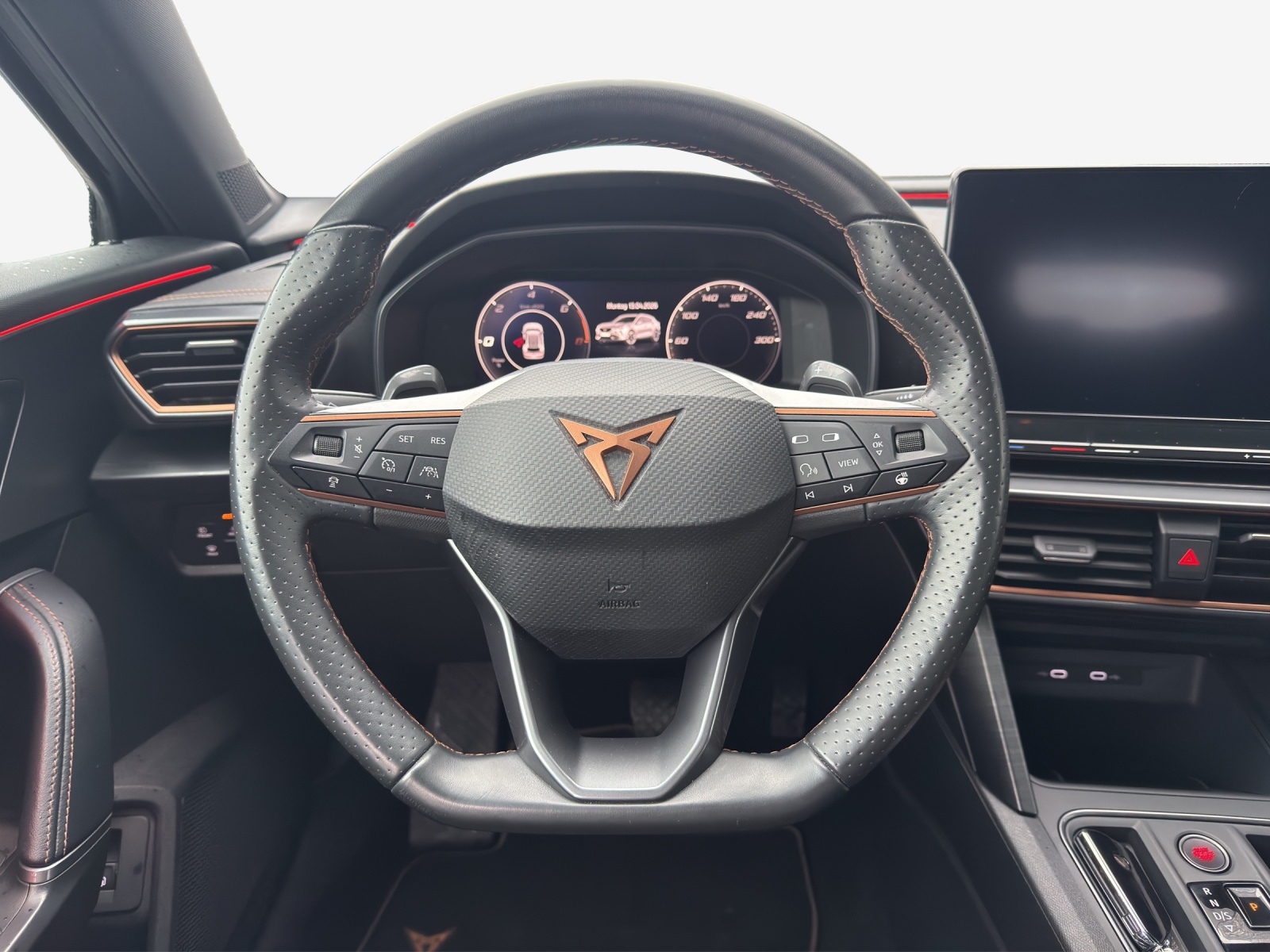 CUPRA Formentor 1.4 e-HYBRID pHEV DSG-image-10