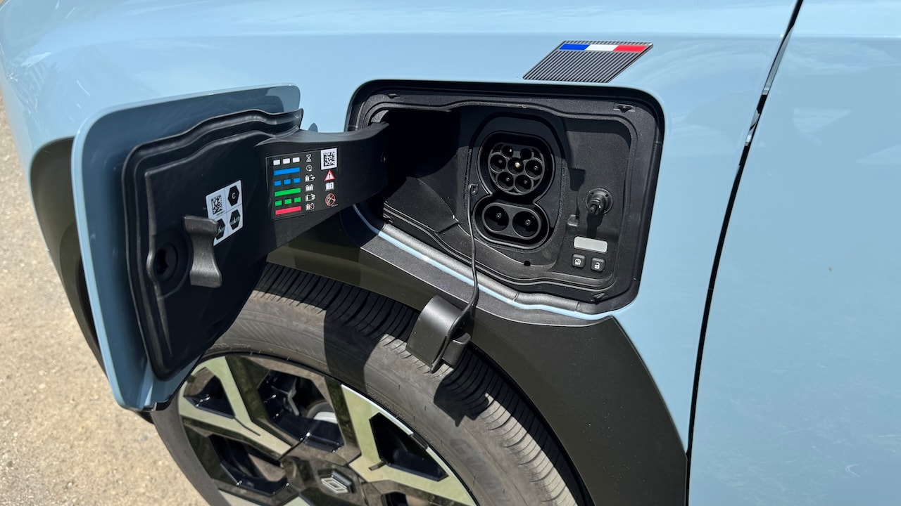 RENAULT R4 E-Tech Comfort Range 52 kWh Techno-image-10