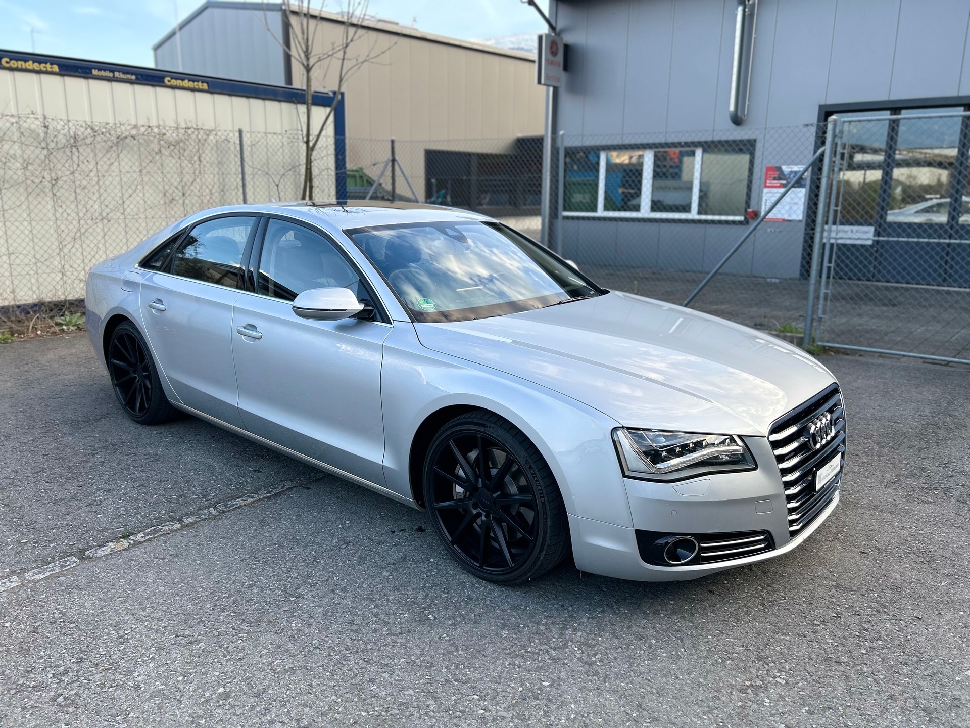 AUDI A8 4.2 TDI quattro tiptronic-image-1