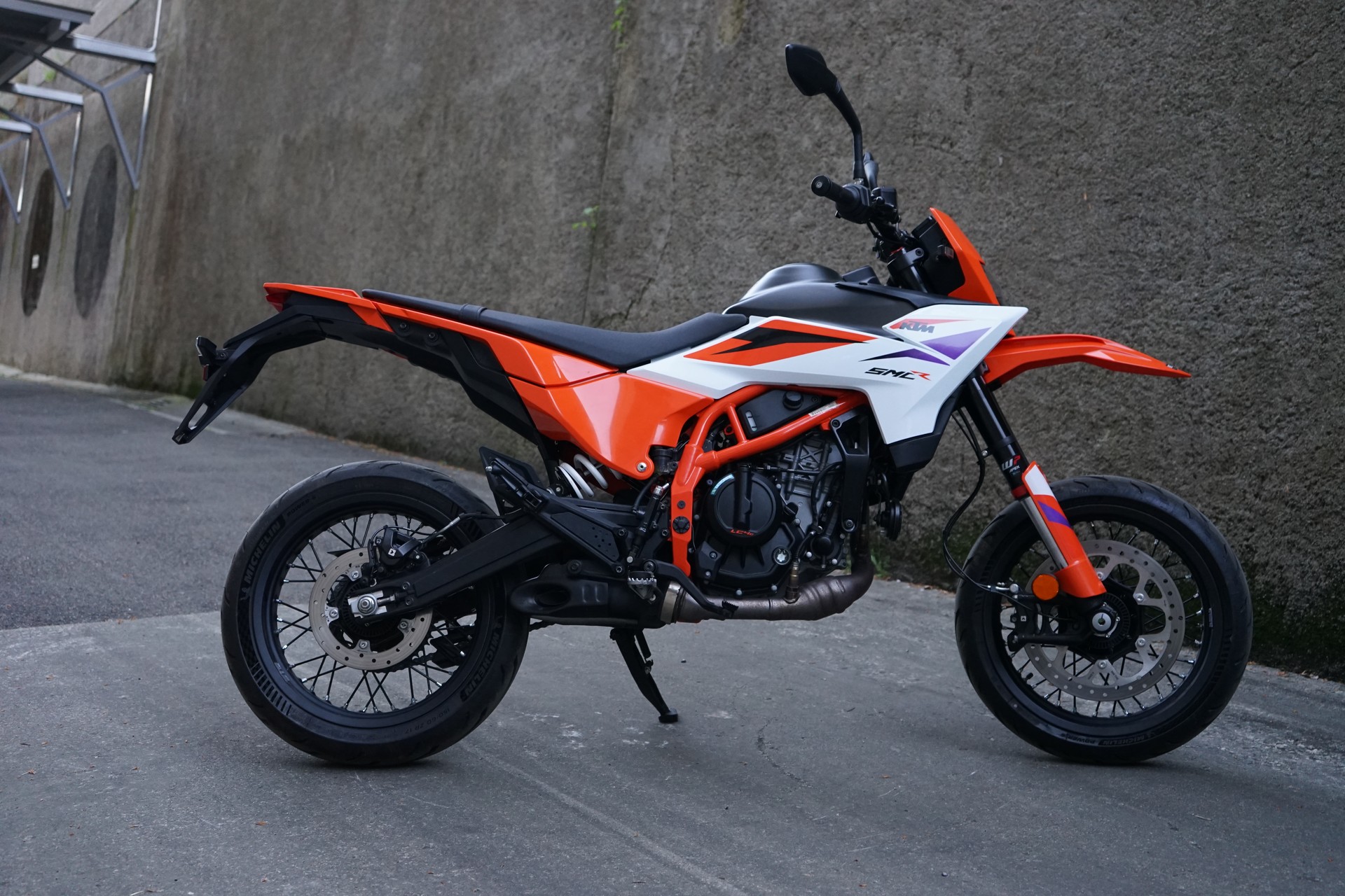 KTM 390 SMC R-image-1
