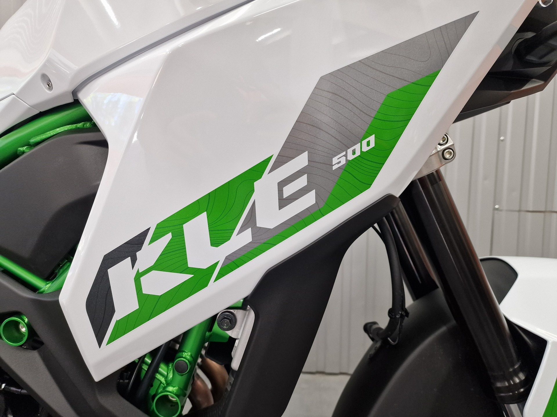 KAWASAKI KLE500 SE-showroom-element-3