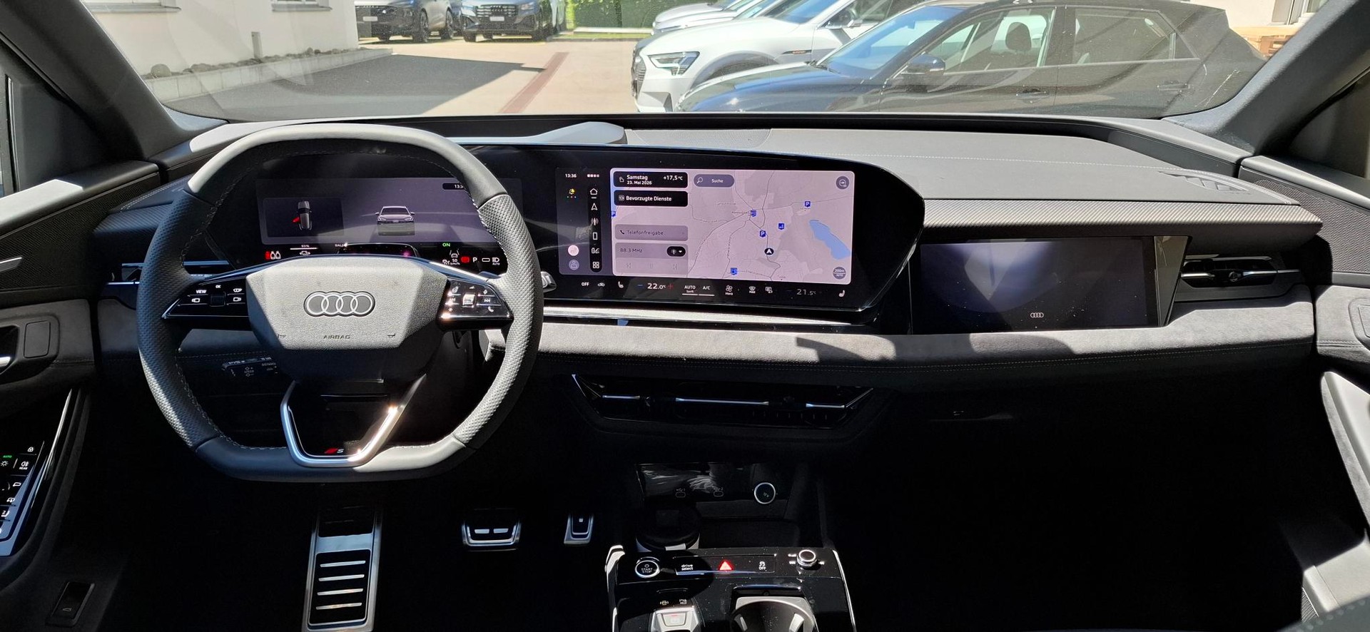 AUDI Q6 e-tron quattro-image-9