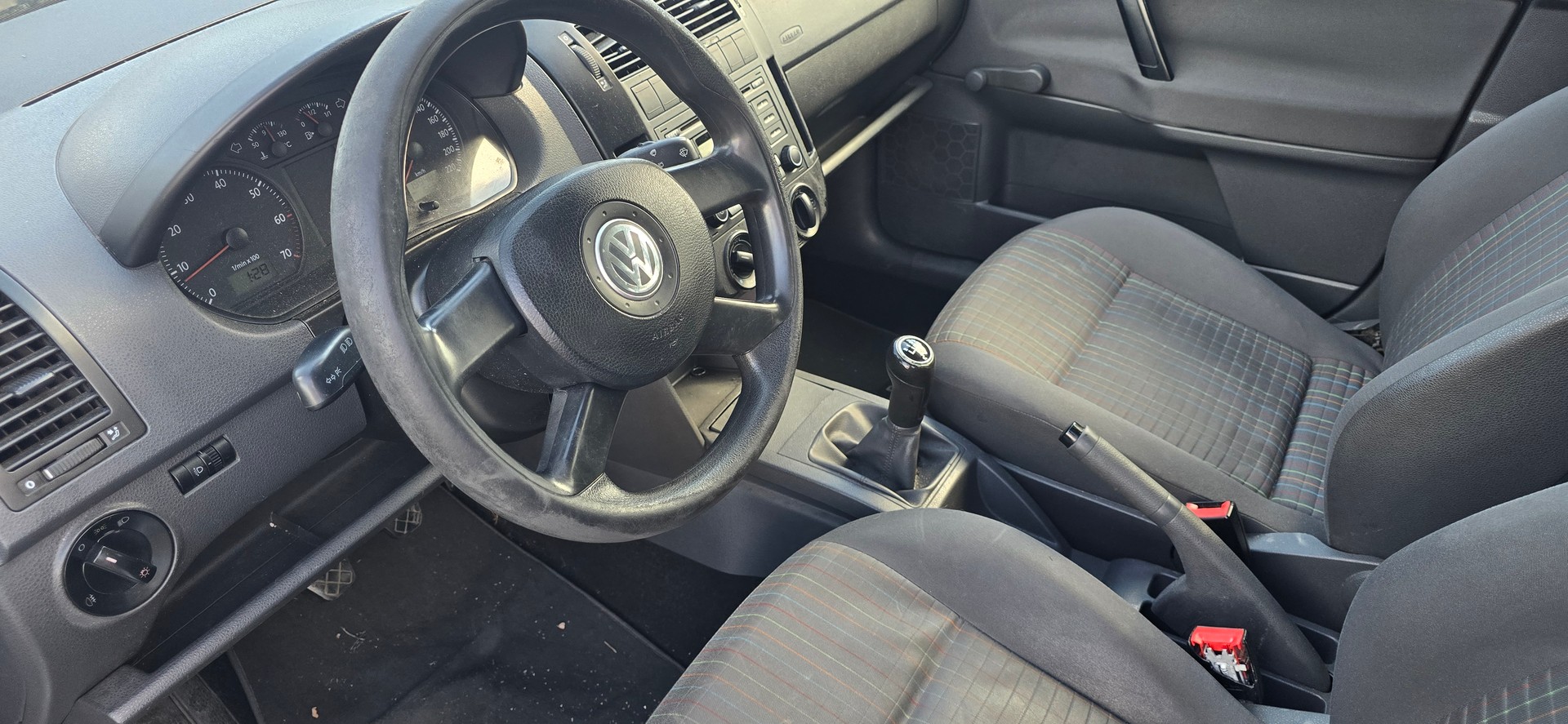 VW Polo 1.4 16V Comfortline-image-4