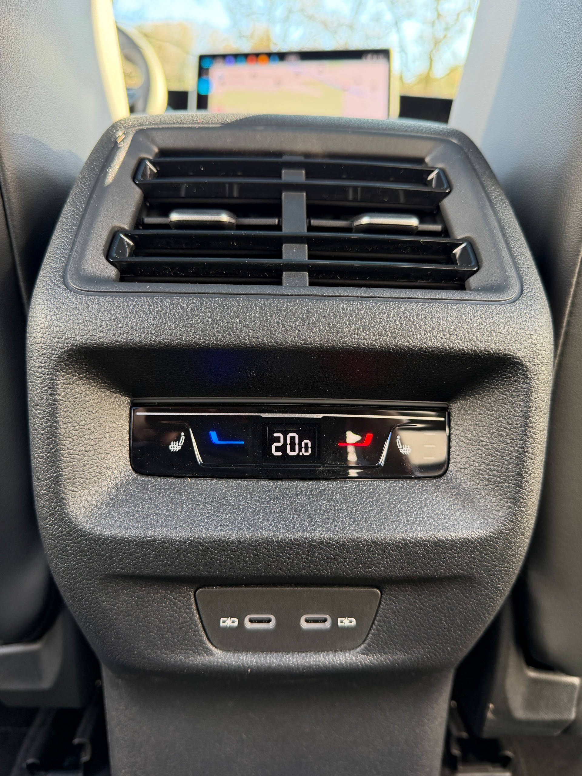 VW Tiguan 2.0 TSI DSG R-Line 4Motion-image-13