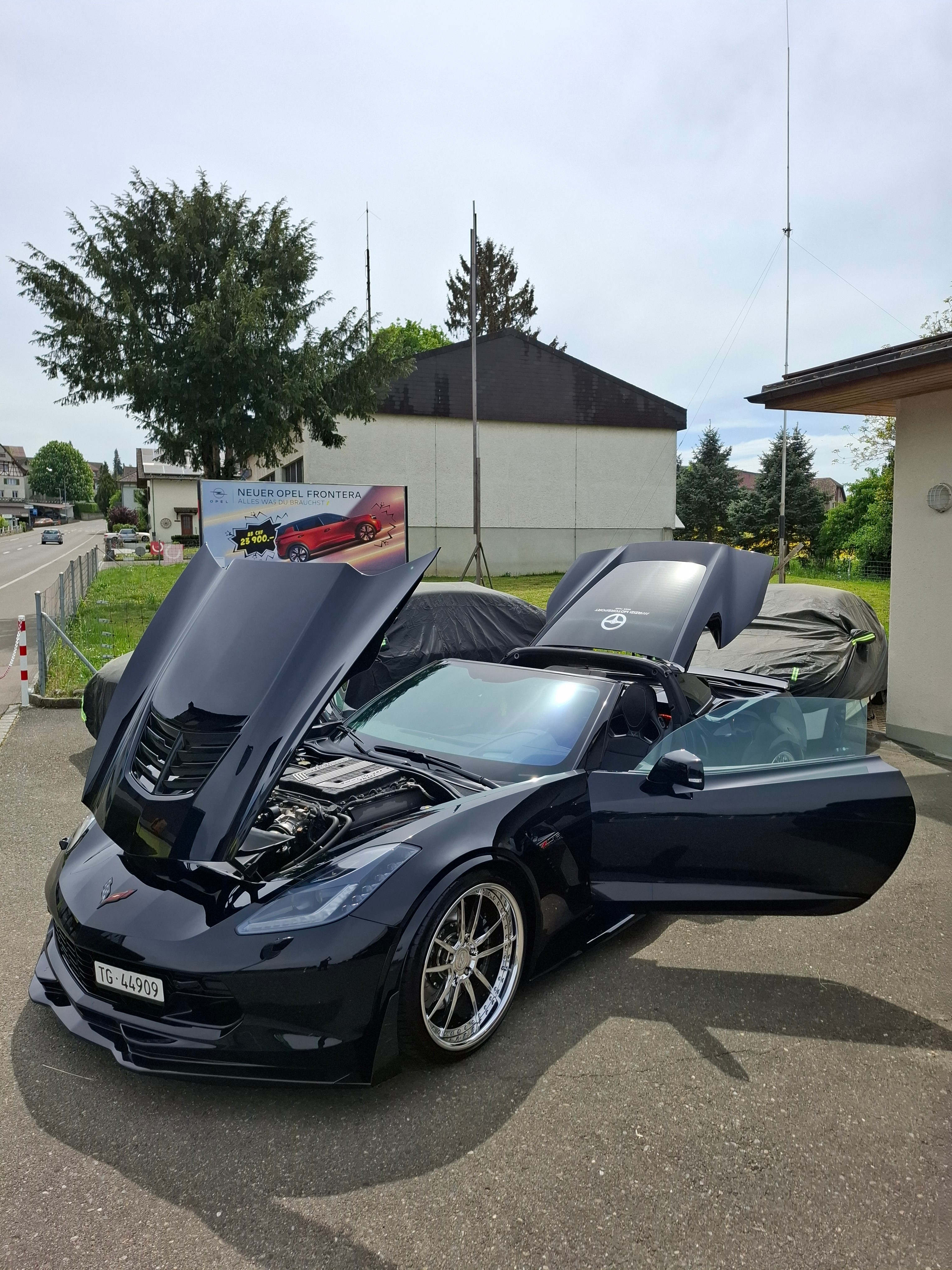 Car photo