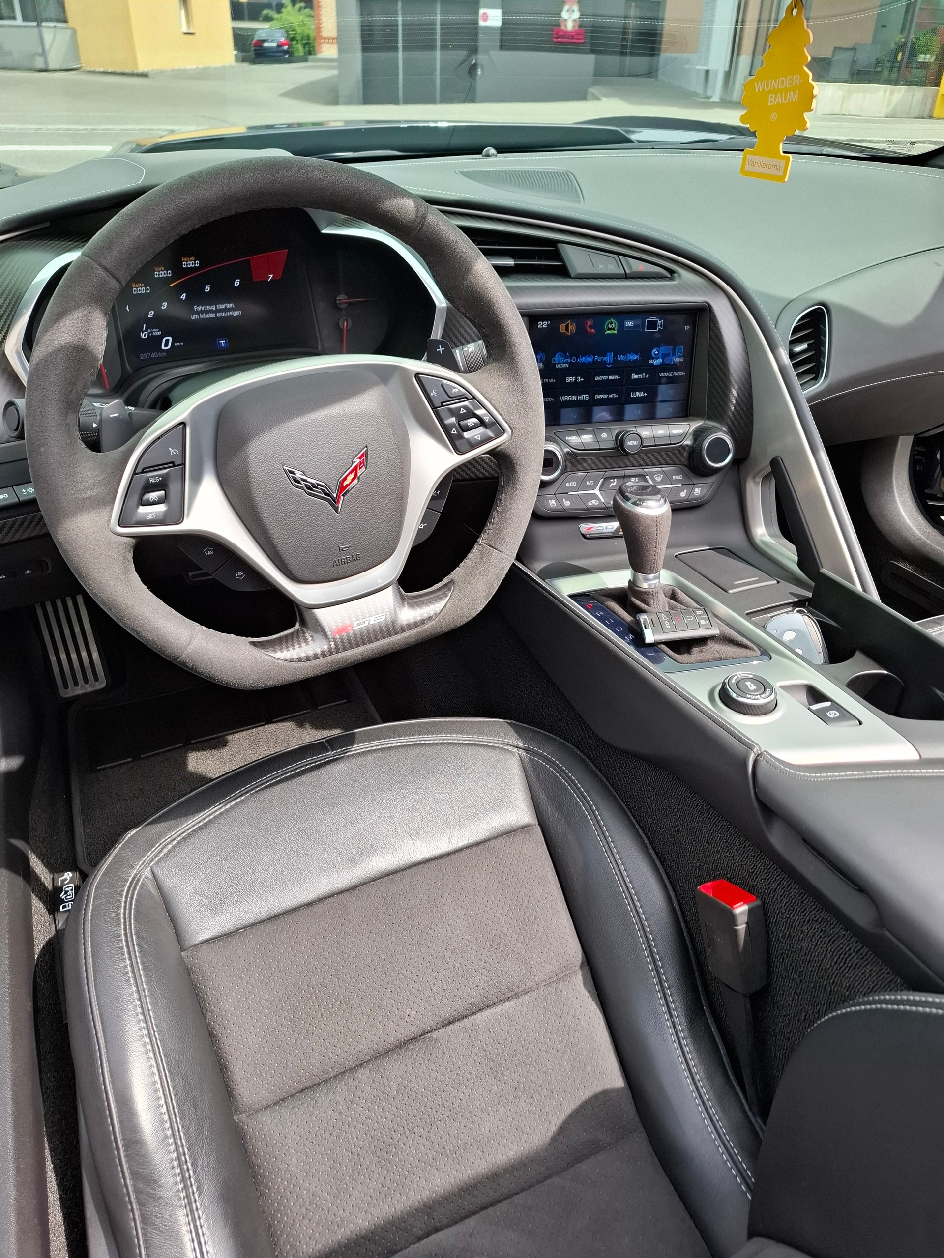 CHEVROLET Corvette Coupé Z06 3LZ Automatic-image-11