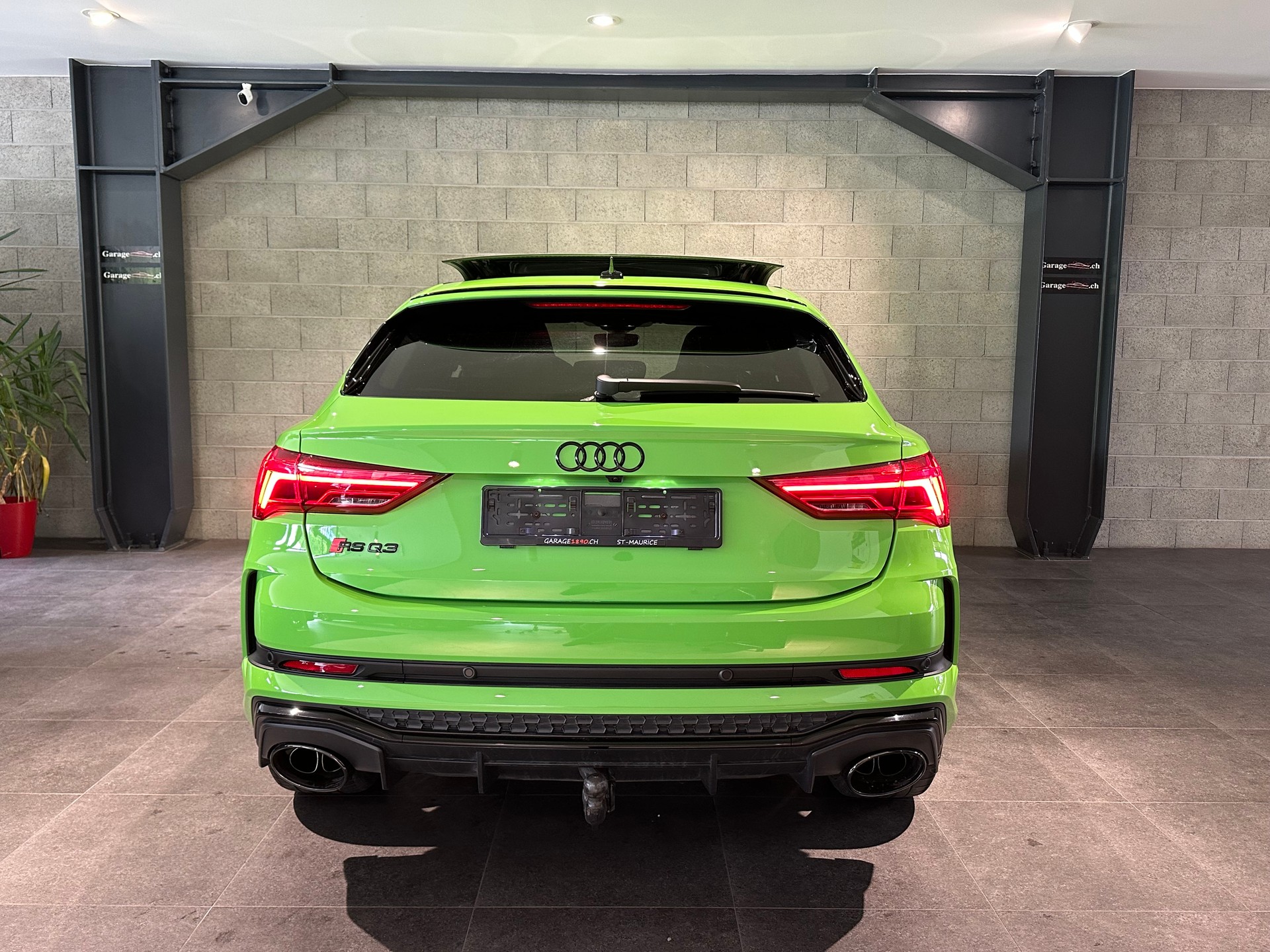 AUDI RS Q3 Sportback 2.5 TFSI quattro-image-5