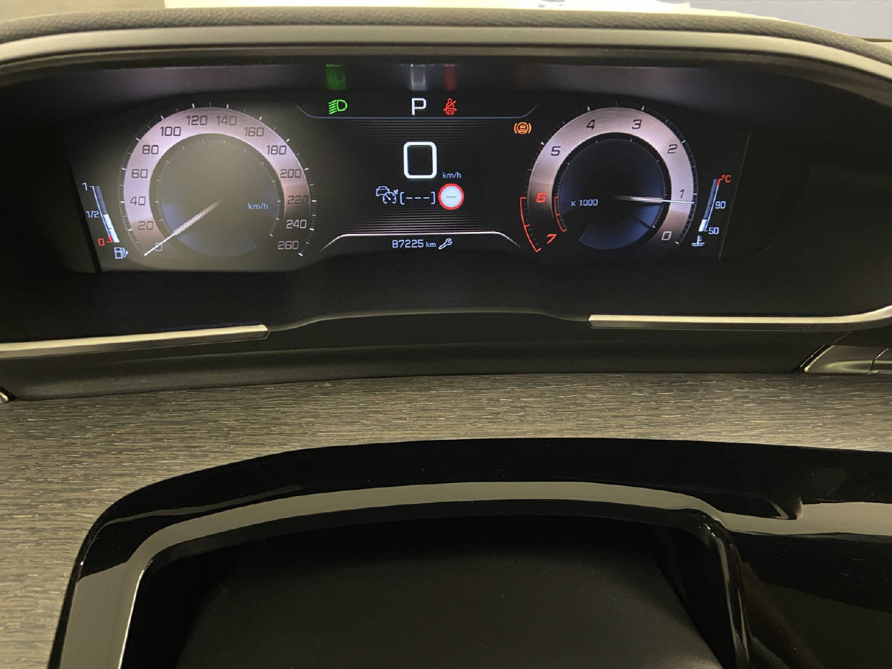PEUGEOT 508 SW 1.6 PureTech GT Line-image-9
