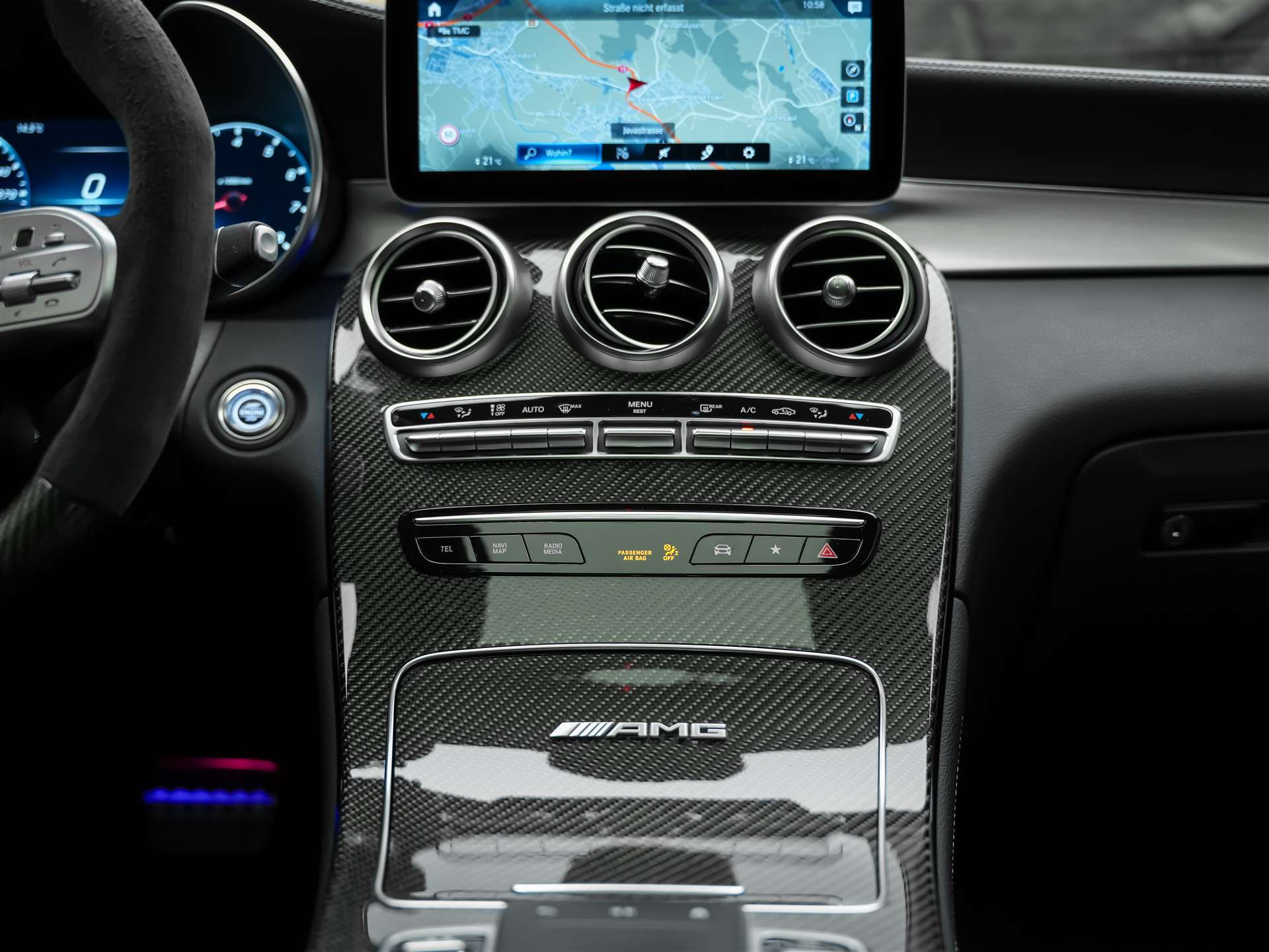 MERCEDES-BENZ GLC Coupé 63 S AMG 4Matic 9G-Tronic *CH-Auto*Panorama*Sitzlüftung*Head up Display*-image-21
