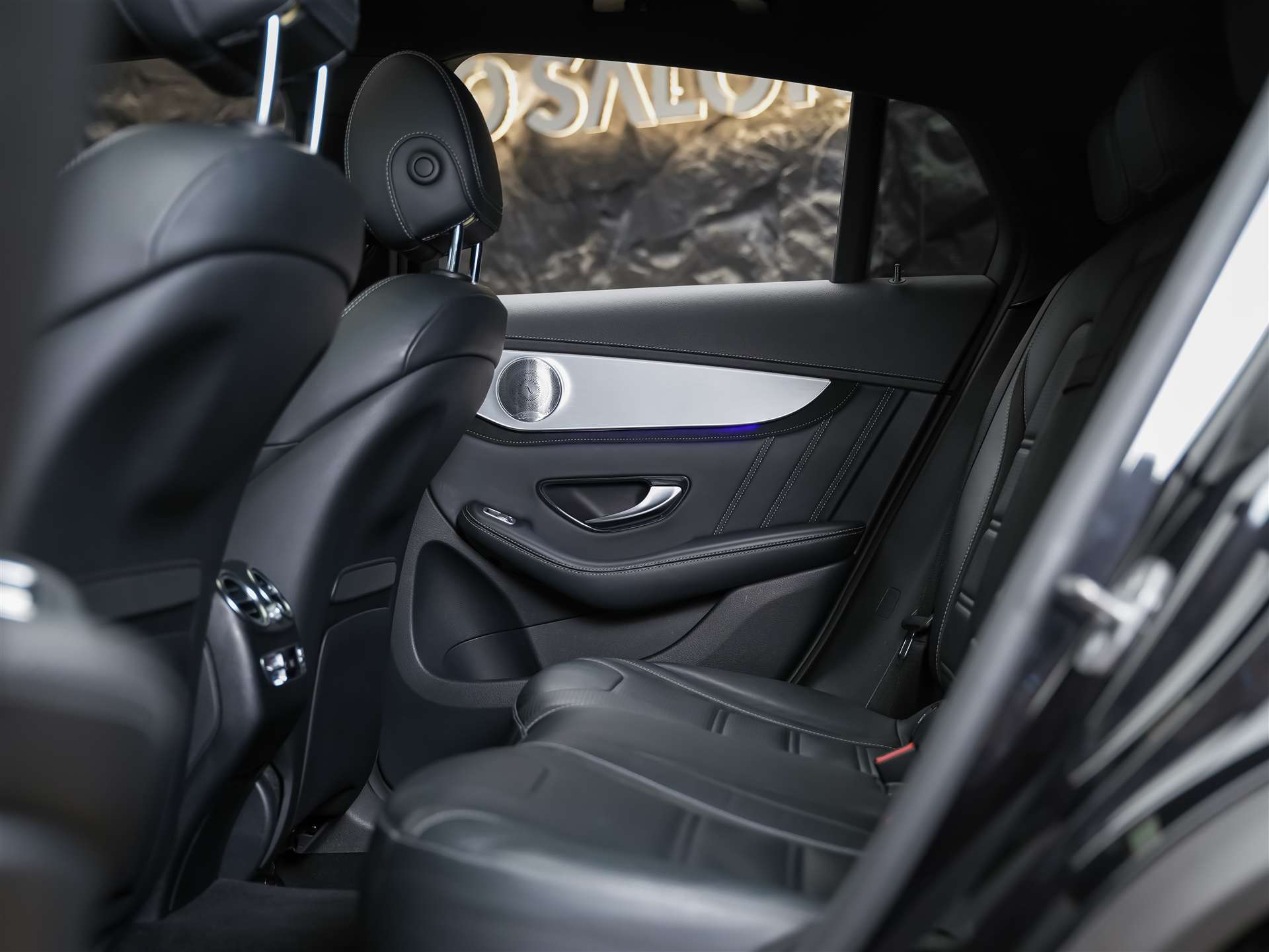 MERCEDES-BENZ GLC Coupé 63 S AMG 4Matic 9G-Tronic *CH-Auto*Panorama*Sitzlüftung*Head up Display*-image-12