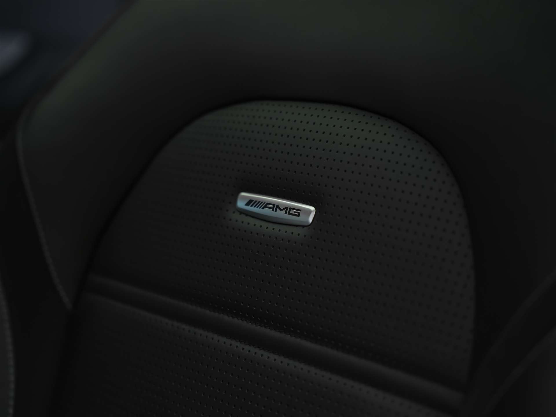 MERCEDES-BENZ GLC Coupé 63 S AMG 4Matic 9G-Tronic *CH-Auto*Panorama*Sitzlüftung*Head up Display*-image-10