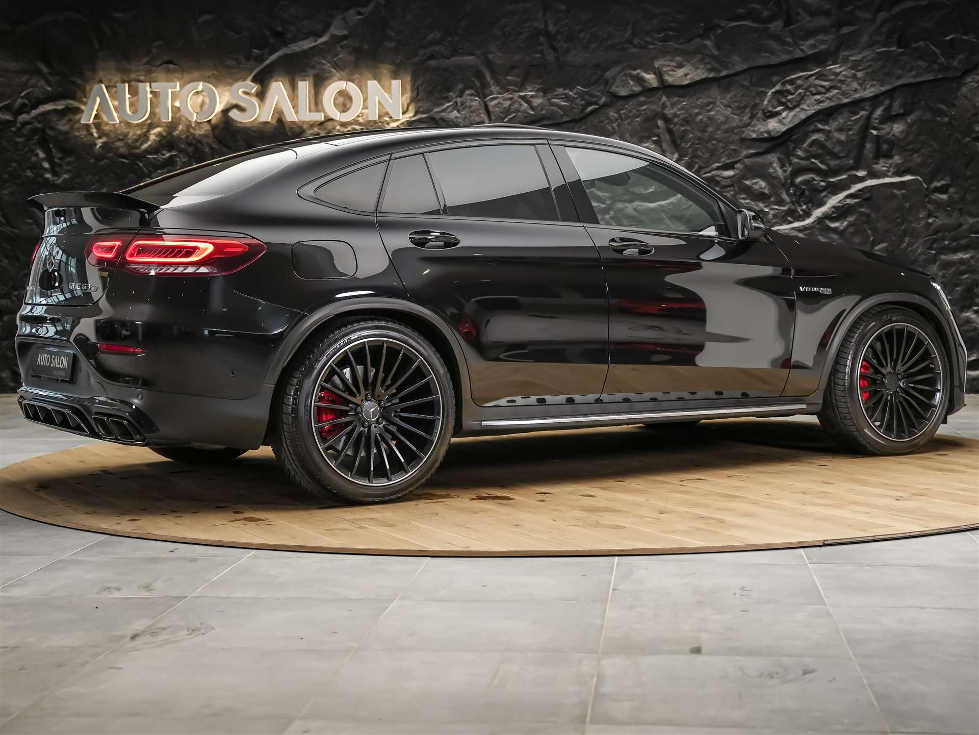 MERCEDES-BENZ GLC Coupé 63 S AMG 4Matic 9G-Tronic *CH-Auto*Panorama*Sitzlüftung*Head up Display*-image-4