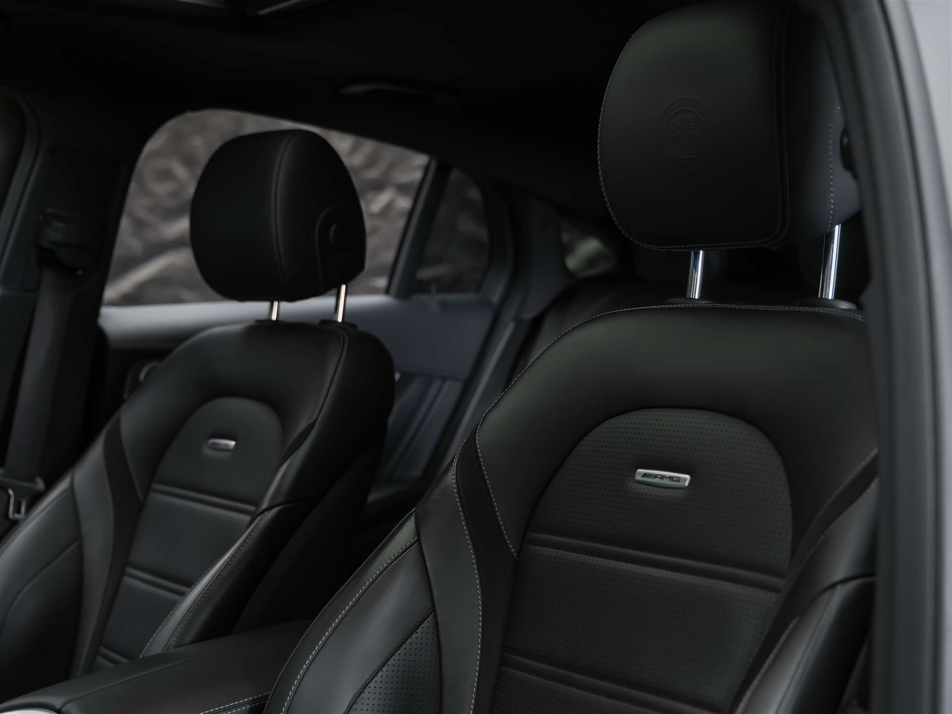 MERCEDES-BENZ GLC Coupé 63 S AMG 4Matic 9G-Tronic *CH-Auto*Panorama*Sitzlüftung*Head up Display*-image-9