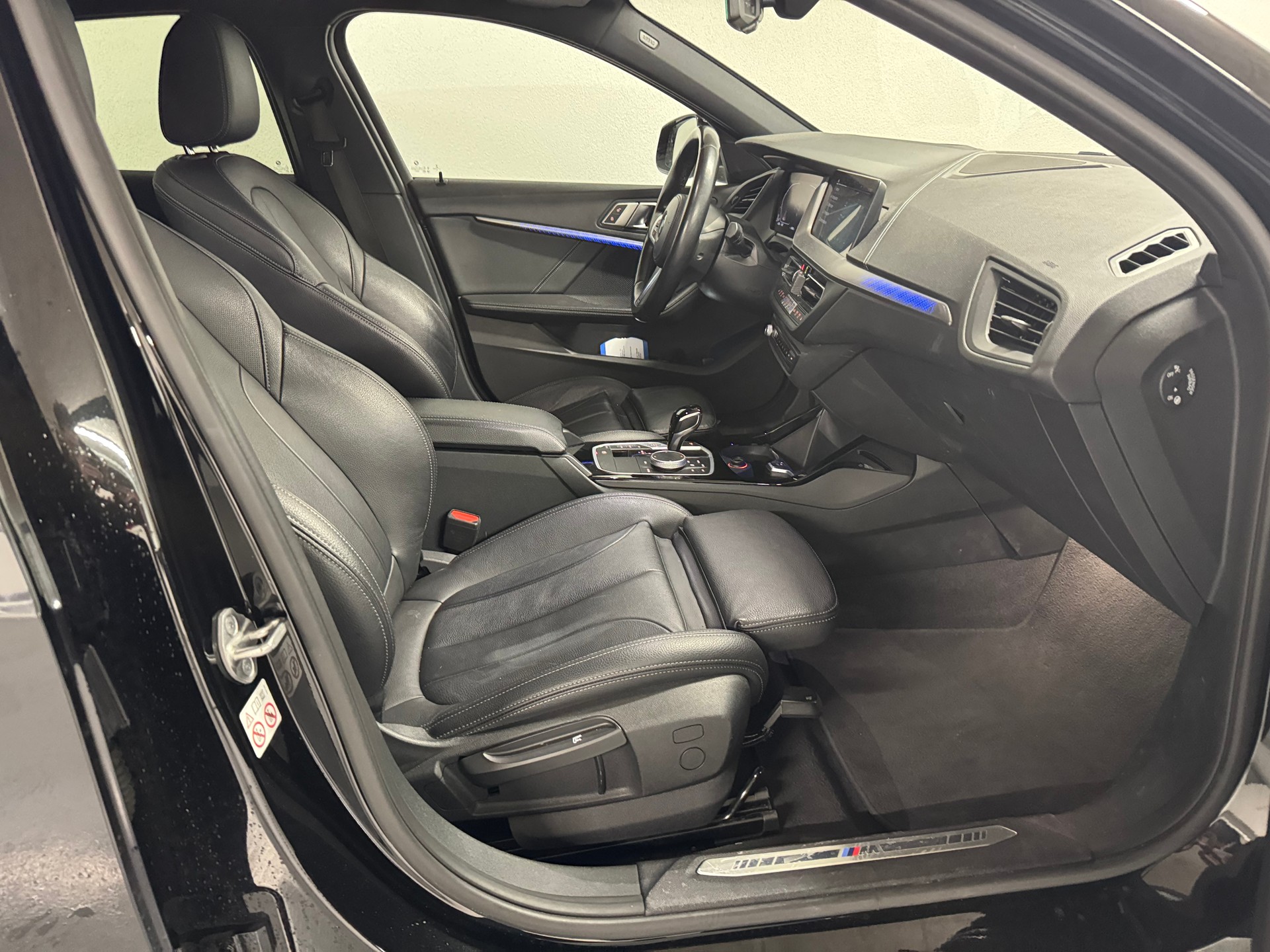 BMW 120d xDrive Steptronic M Sport-image-5