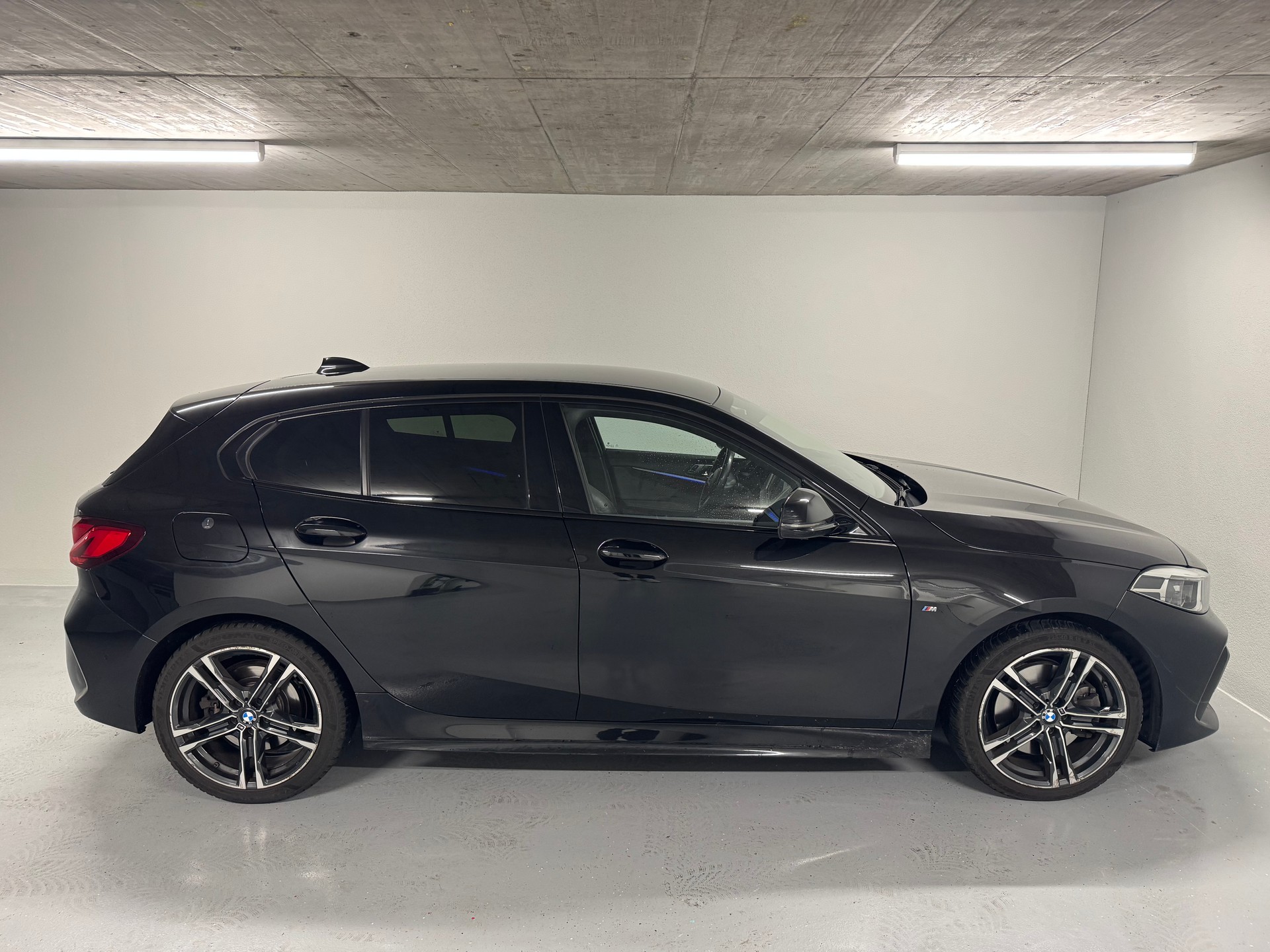 BMW 120d xDrive Steptronic M Sport-image-2