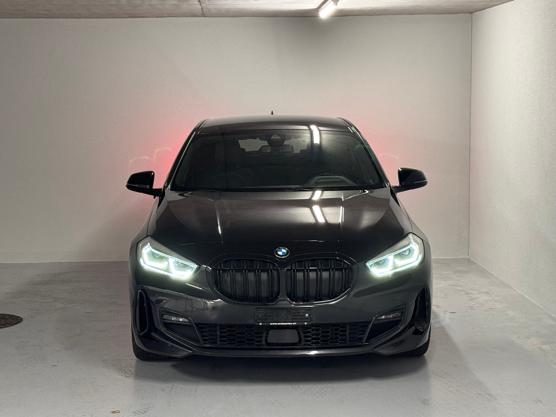 BMW 120d xDrive Steptronic M Sport-image-1