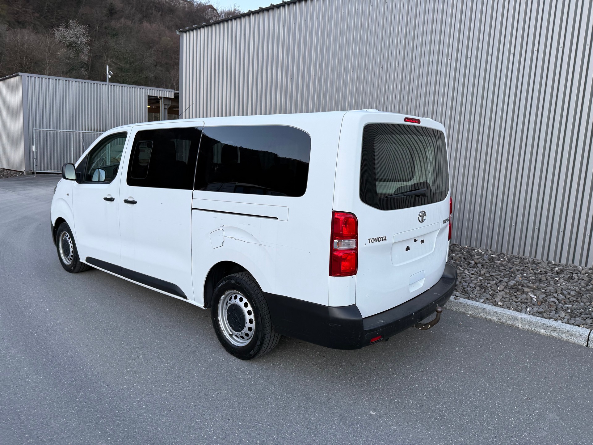 TOYOTA 1.6 TURBO DIESEL PROACE 1..6— 6. PLACES — CROCHET 2000 kg-showroom-element-2
