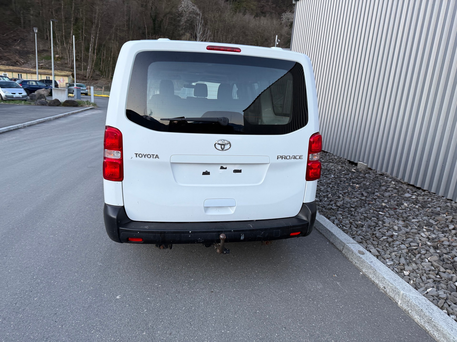 TOYOTA 1.6 TURBO DIESEL PROACE 1..6— 6. PLACES — CROCHET 2000 kg-showroom-element-3