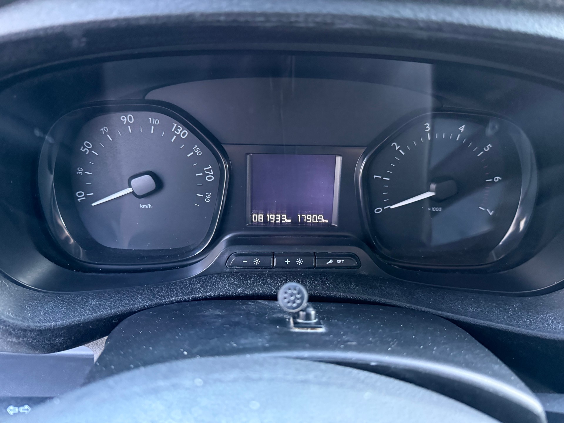 TOYOTA 1.6 TURBO DIESEL PROACE 1..6— 6. PLACES — CROCHET 2000 kg-image-31