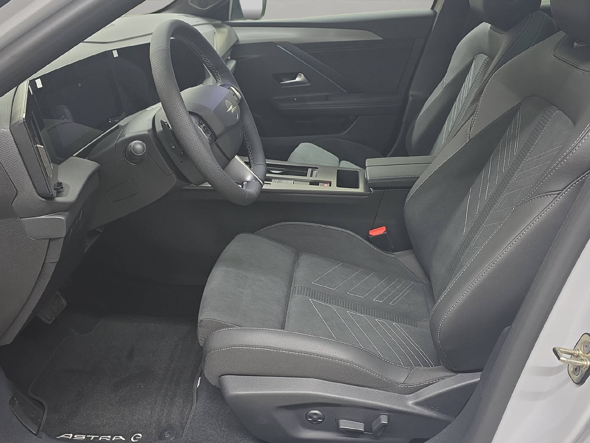 OPEL Astra-e Sports Tourer Ultimate-image-5
