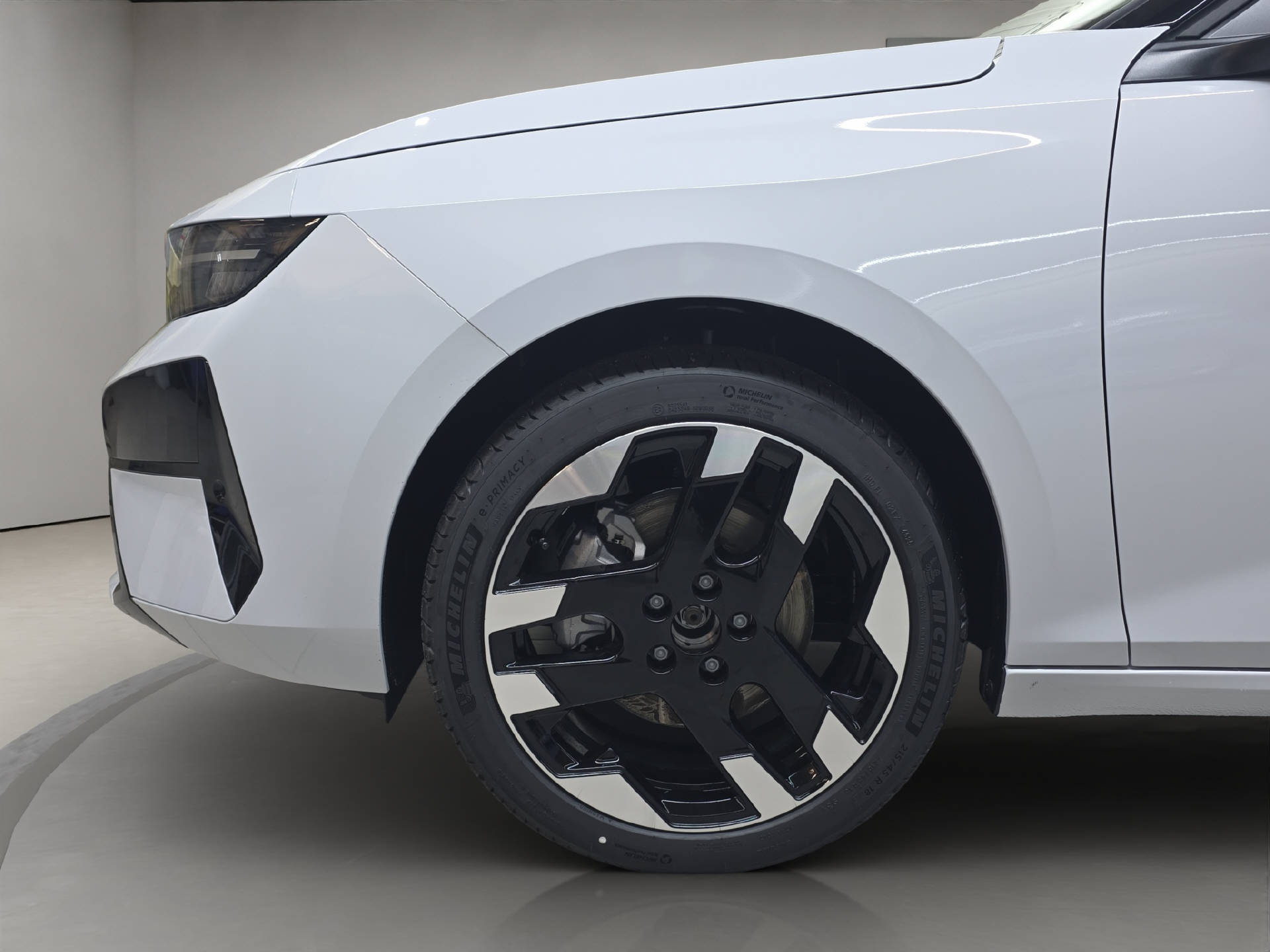 OPEL Astra-e Sports Tourer Ultimate-image-12