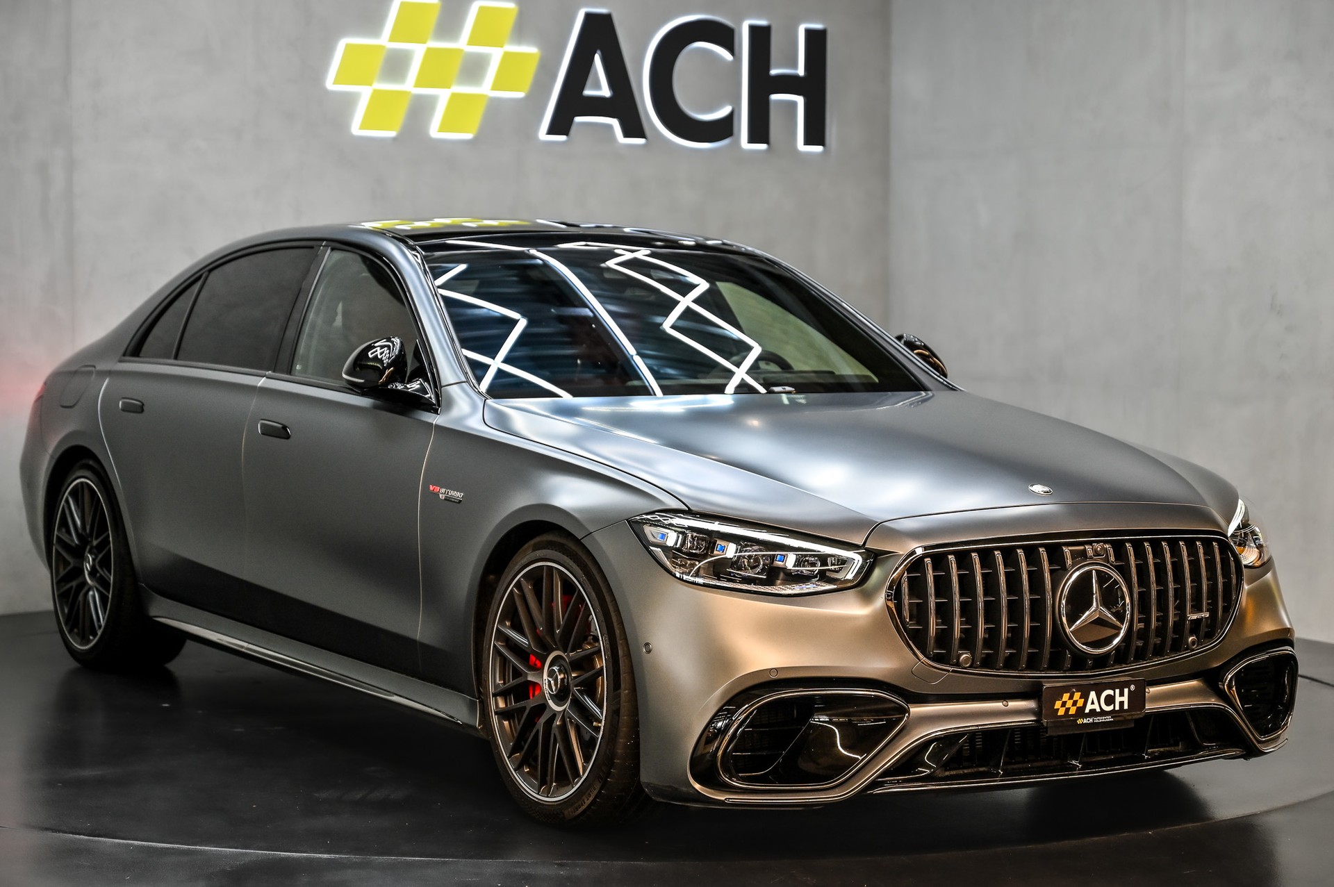 MERCEDES-BENZ S 63 V8 AMG E Performance 4matic+ lang-image-0