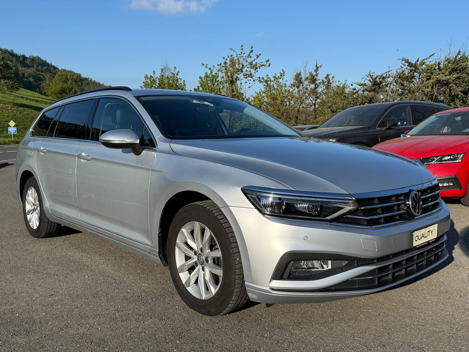 VW Passat Variant 1.6 TDI Business DSG-image-7