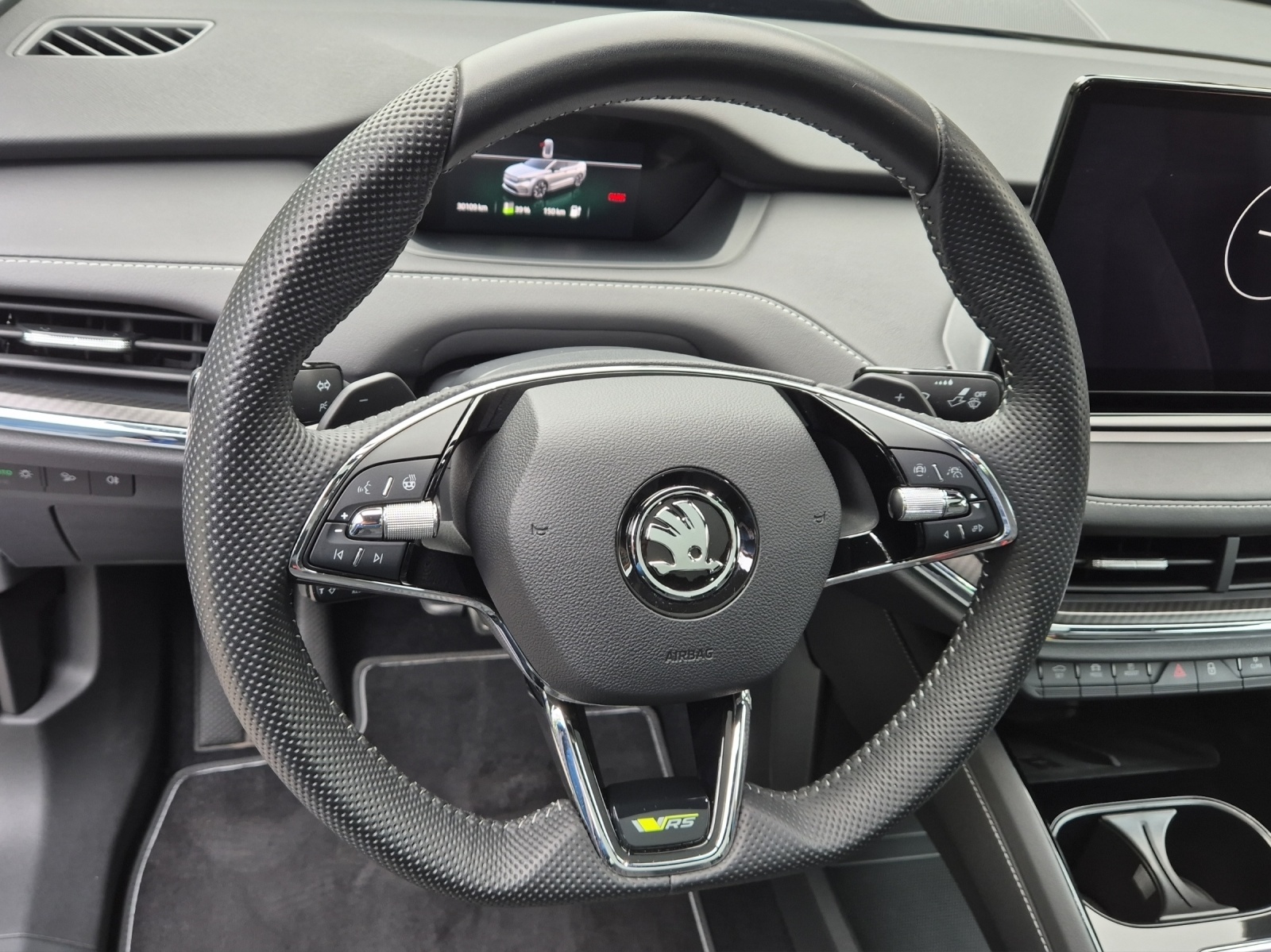 SKODA Enyaq Coupé RS iV 80 4x4*360 ° Kamera*Anhängerkupplung*Head- Up Display*-image-9