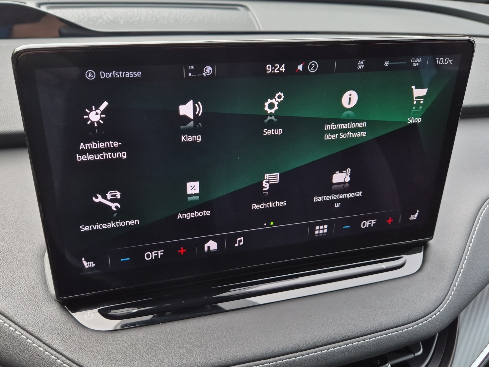 SKODA Enyaq Coupé RS iV 80 4x4*360 ° Kamera*Anhängerkupplung*Head- Up Display*-image-18