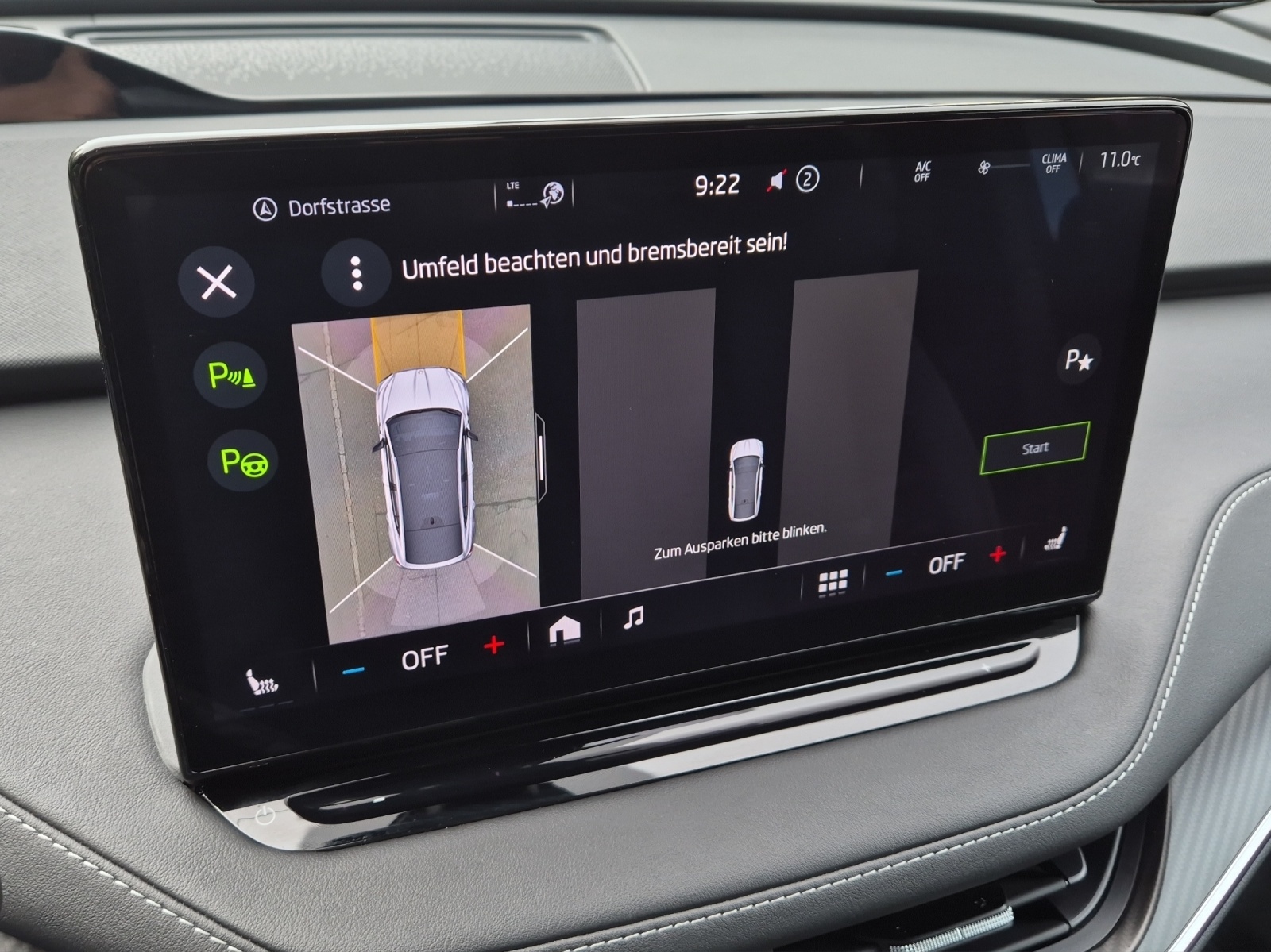 SKODA Enyaq Coupé RS iV 80 4x4*360 ° Kamera*Anhängerkupplung*Head- Up Display*-image-14