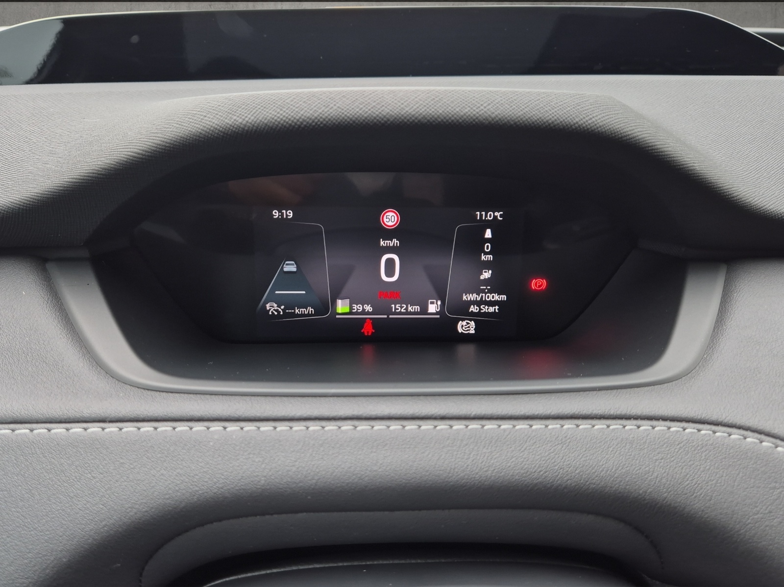 SKODA Enyaq Coupé RS iV 80 4x4*360 ° Kamera*Anhängerkupplung*Head- Up Display*-image-10