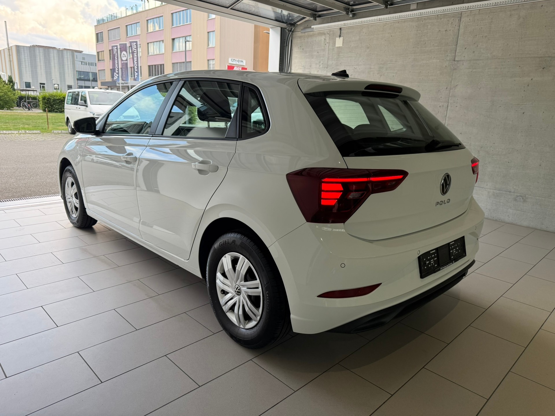 VW Polo 1.0 TSI Basis-image-3