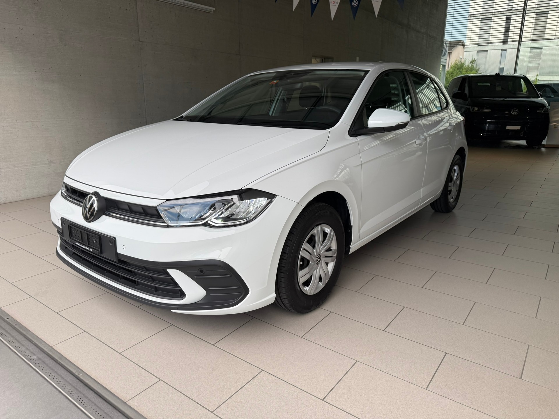VW Polo 1.0 TSI Basis-image-2