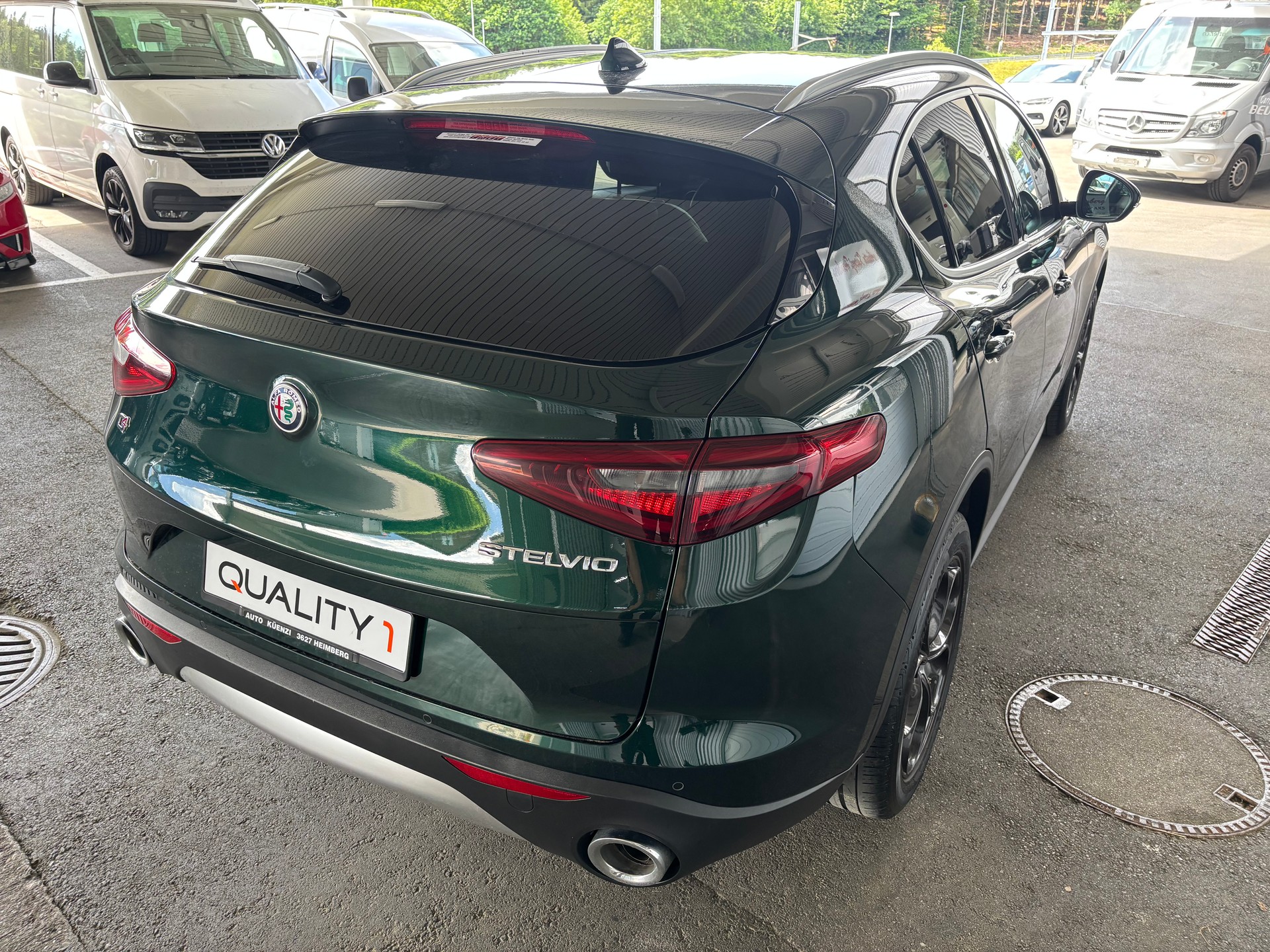 ALFA ROMEO Stelvio 2.0 Executive Q4 Automatic-showroom-element-3