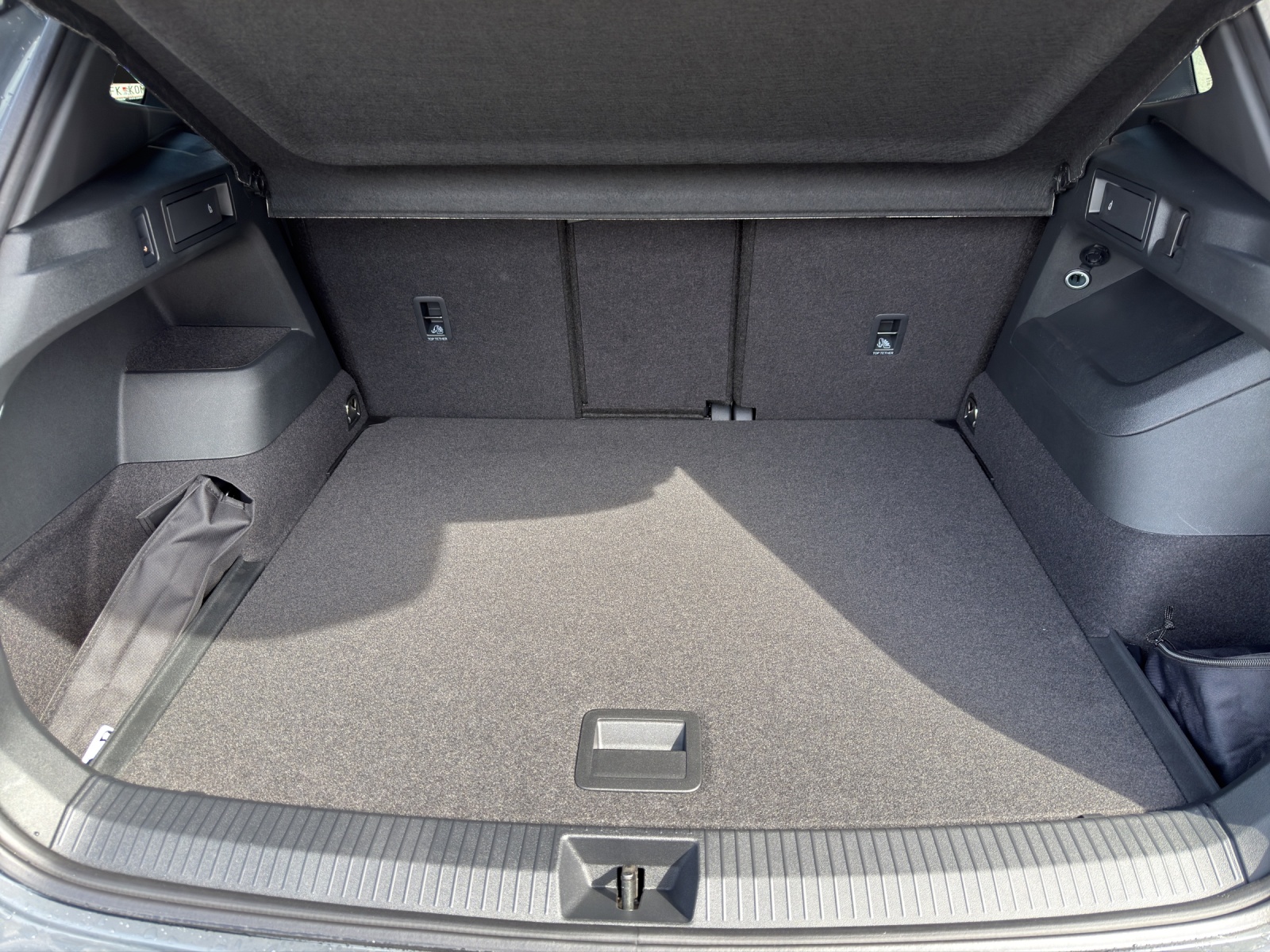VW Tiguan 2.0 TDI SCR R-Line 4Motion DSG-image-12