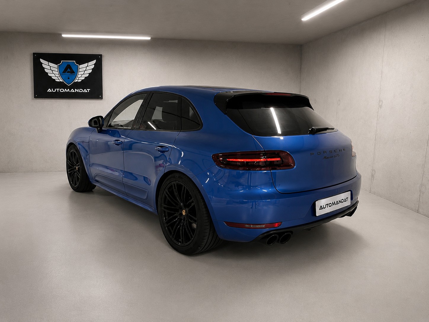 PORSCHE Macan GTS PDK-showroom-element-2