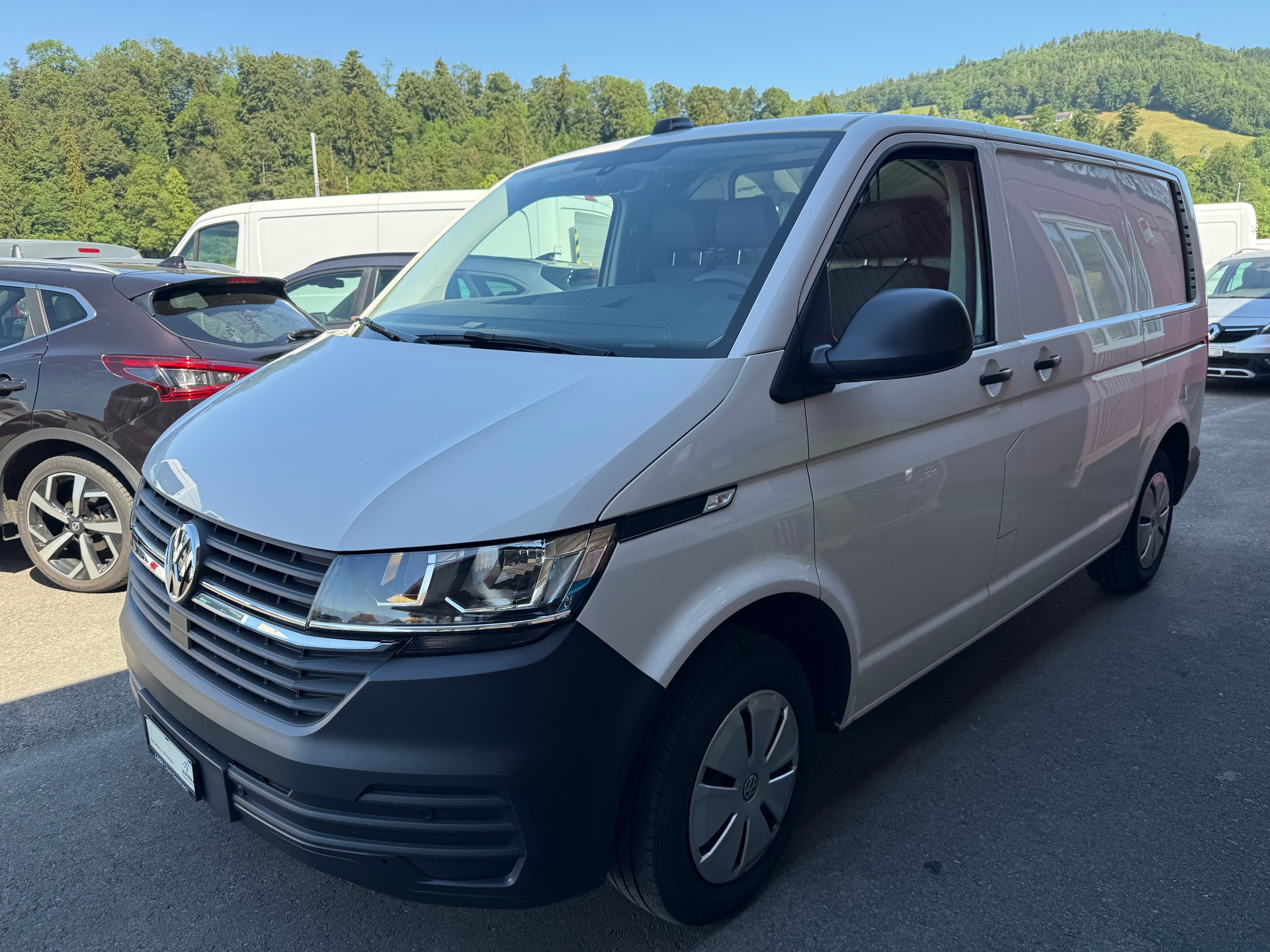 VW T6.1 2.0 TDI 4Motion-image-1