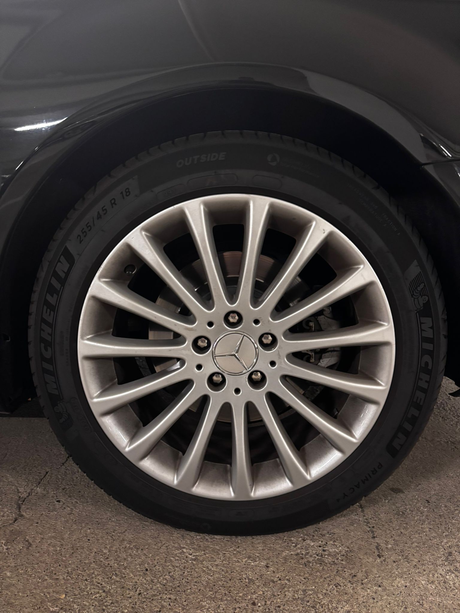 MERCEDES-BENZ CL 500 V8 BlueEffic. 4matic-image-4