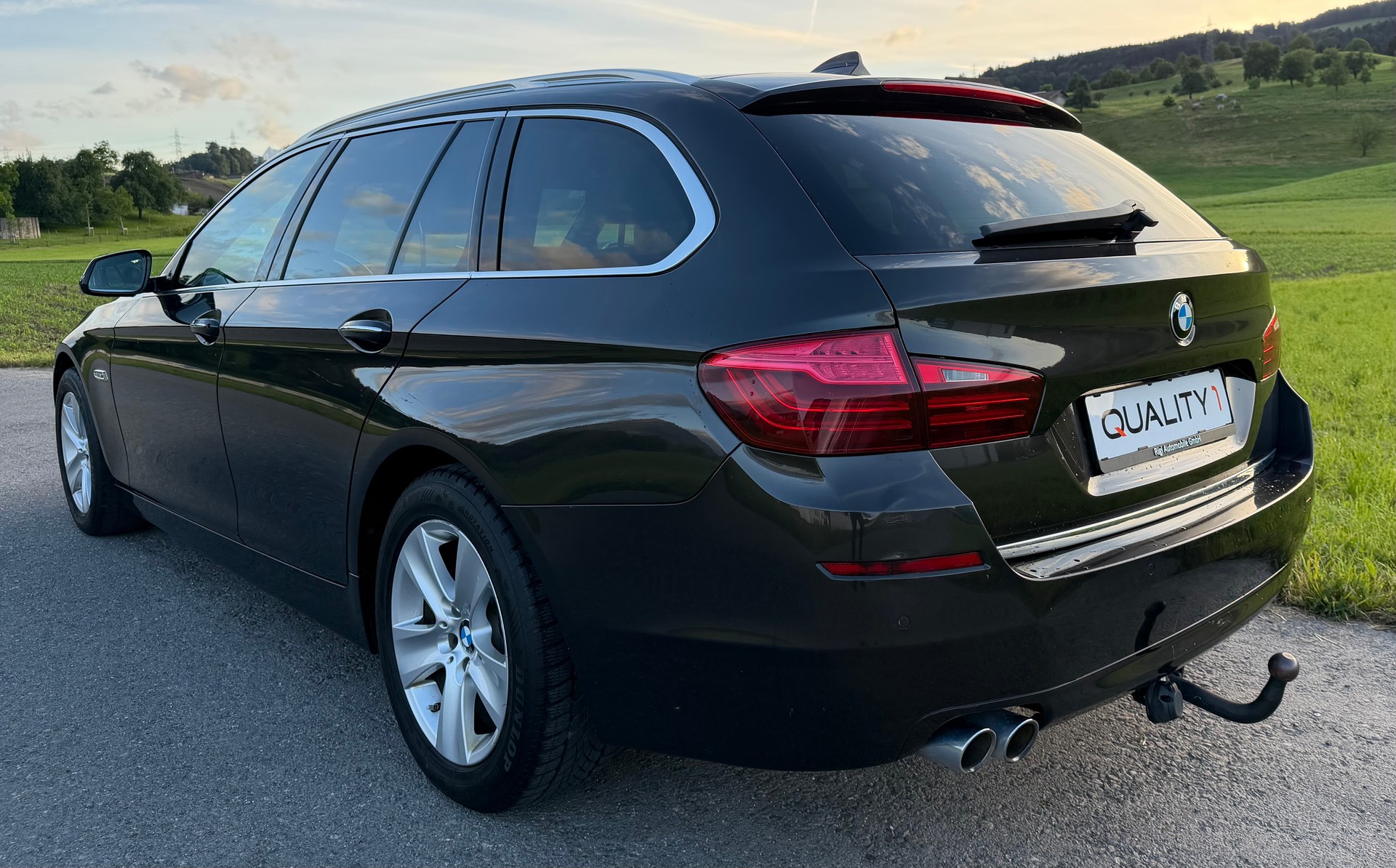 BMW 525d Touring xDrive Luxury Line Steptronic-image-3
