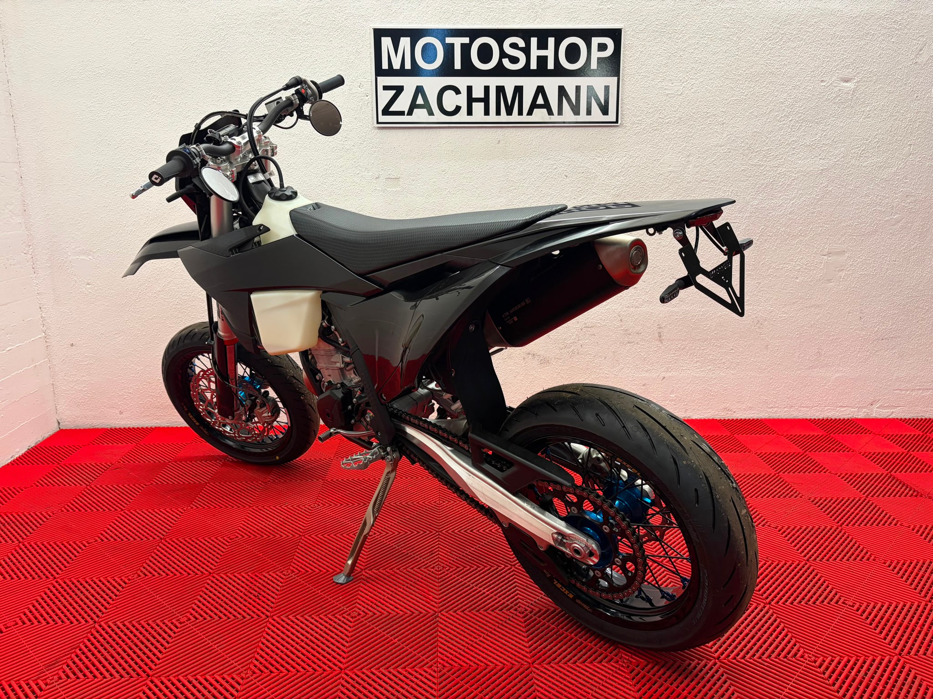 KTM 500 EXC-F-showroom-element-3