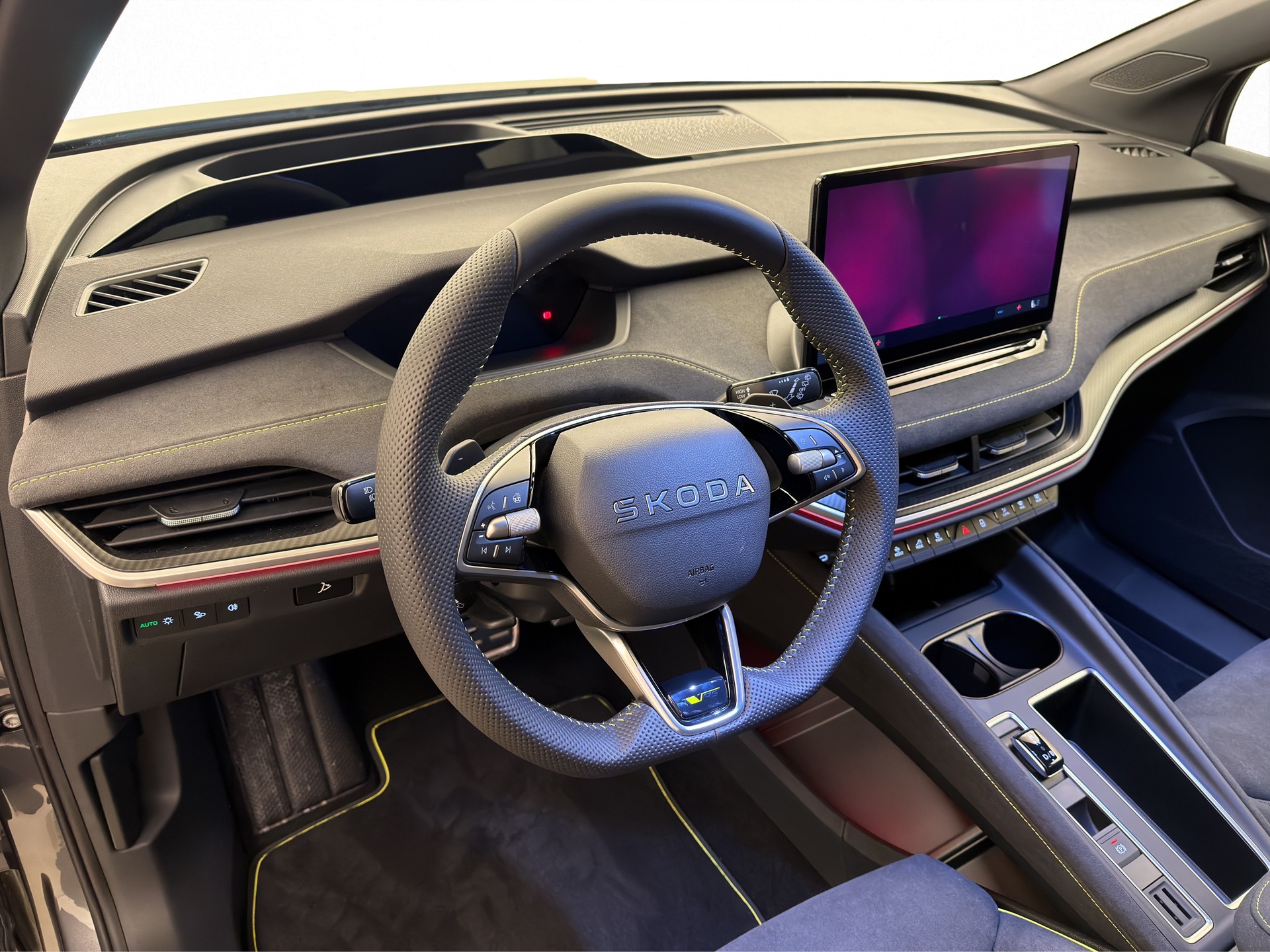 SKODA Elroq RS 4x4-image-13