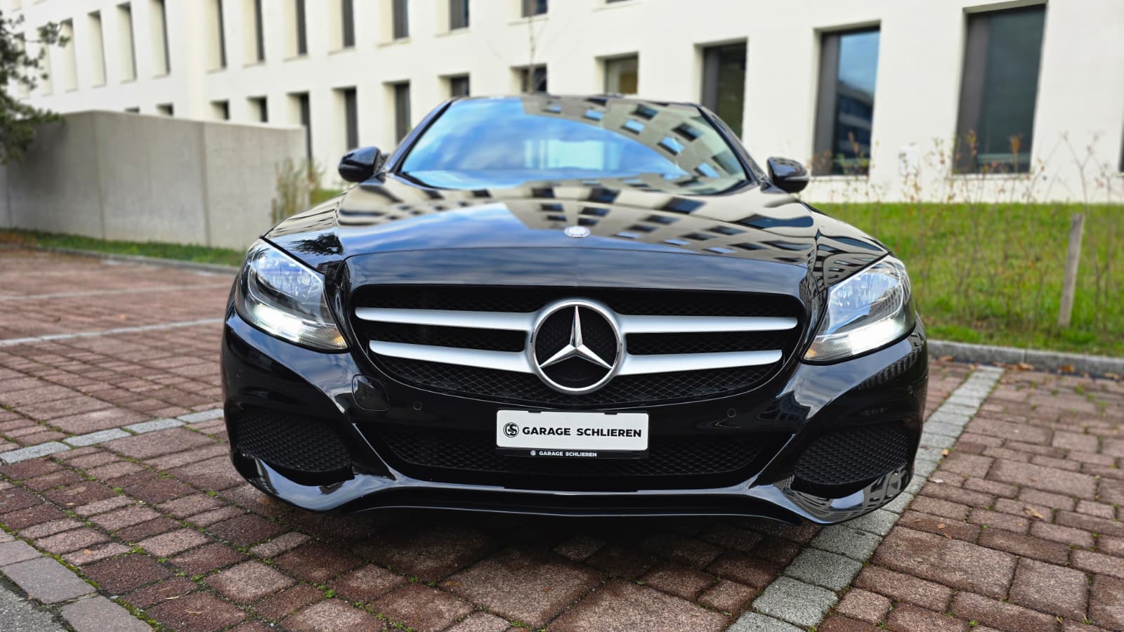 MERCEDES-BENZ C 160 Exclusive/ Top Gepflegt / Sparsam / Burmester Premium-Soundsystem / Frisch ab MFK und Service-image-2