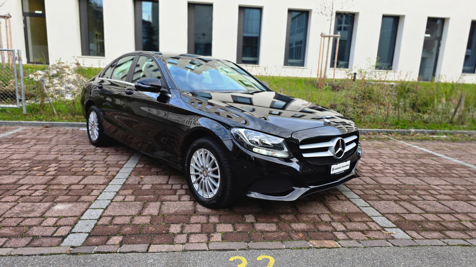 MERCEDES-BENZ C 160 Exclusive/ Top Gepflegt / Sparsam / Burmester Premium-Soundsystem / Frisch ab MFK und Service-image-1