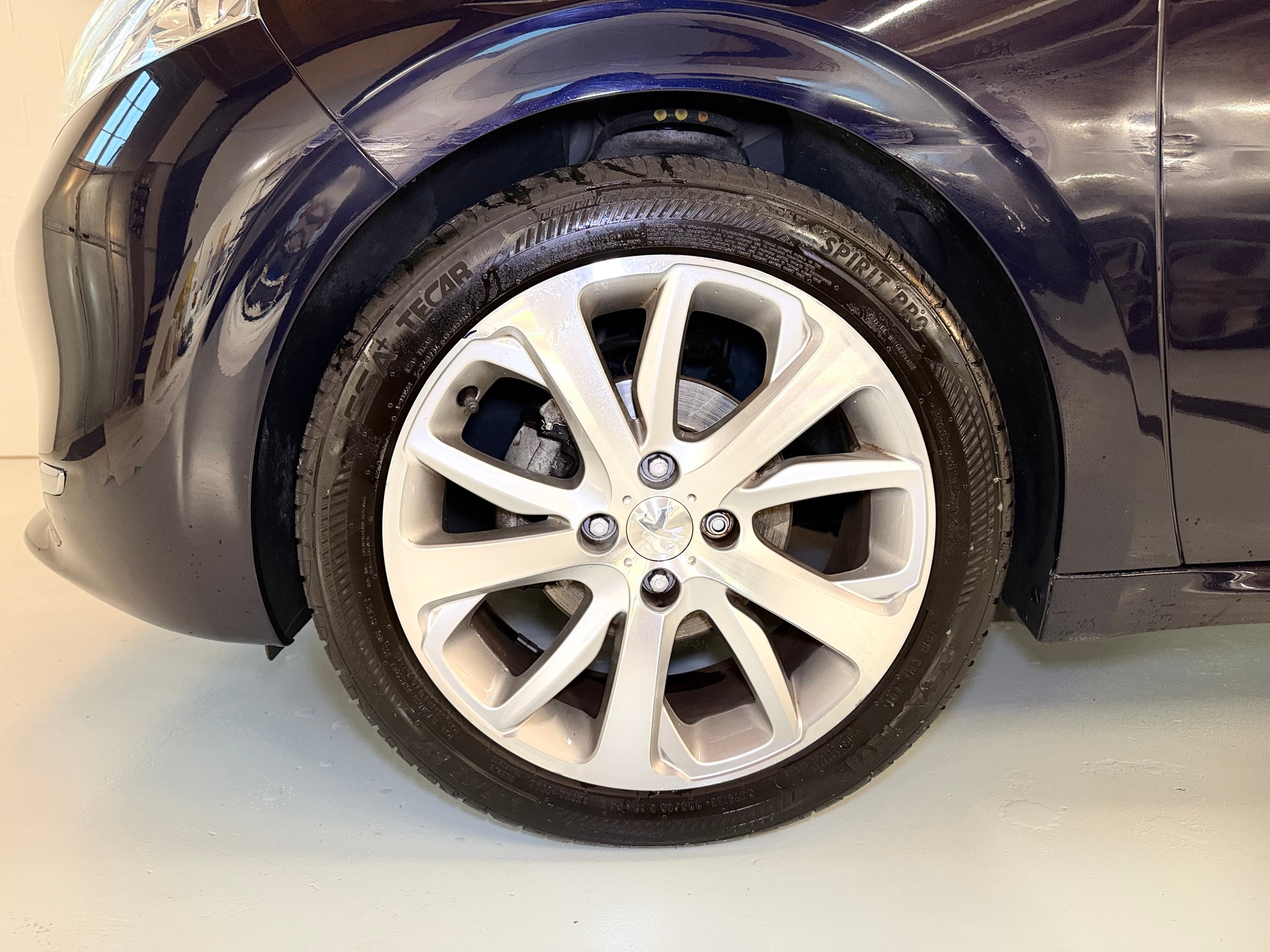 PEUGEOT 208 1.6 VTI XY-image-9