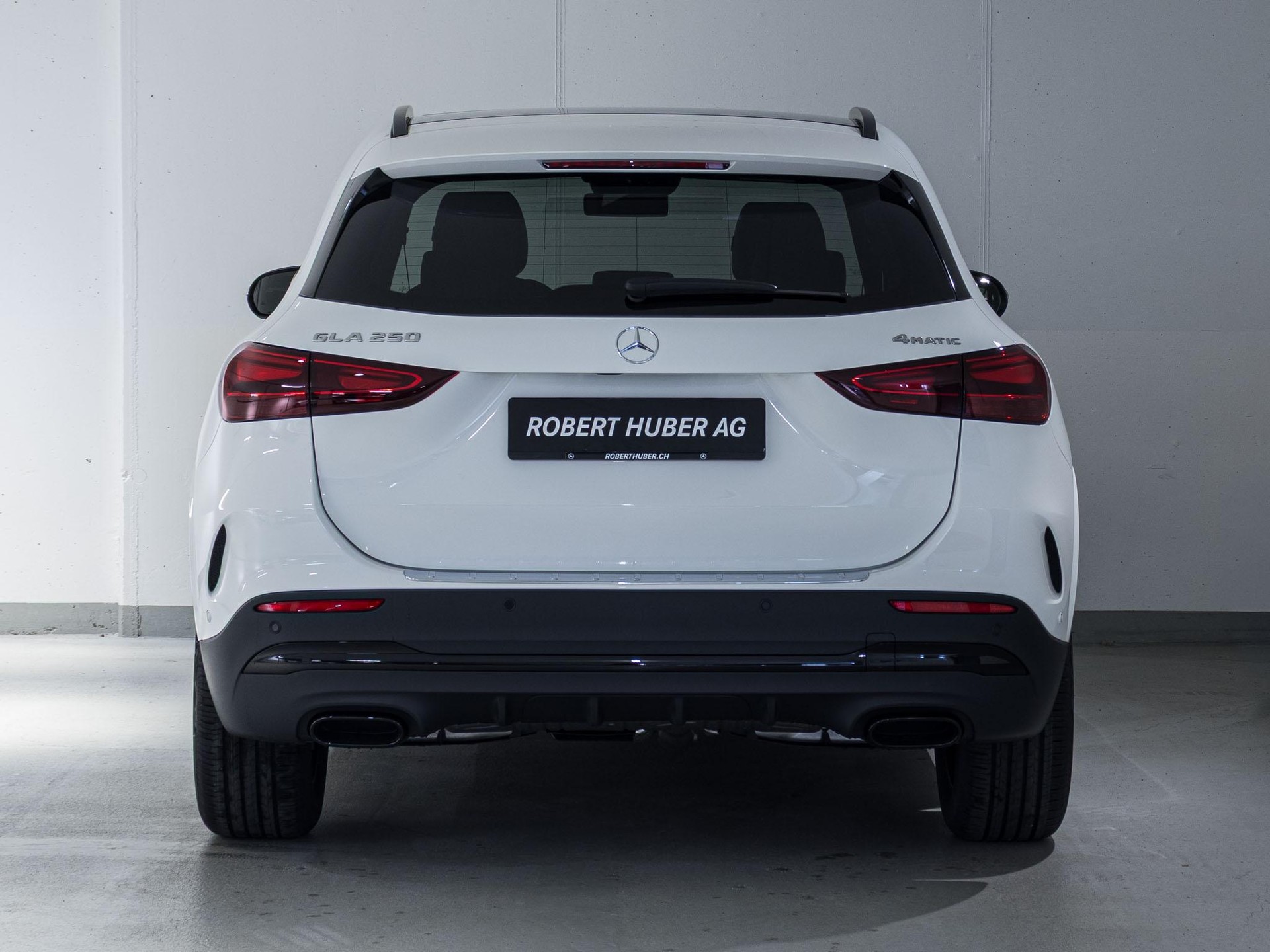 MERCEDES-BENZ GLA 250 4MATIC "Swiss Star"-image-5