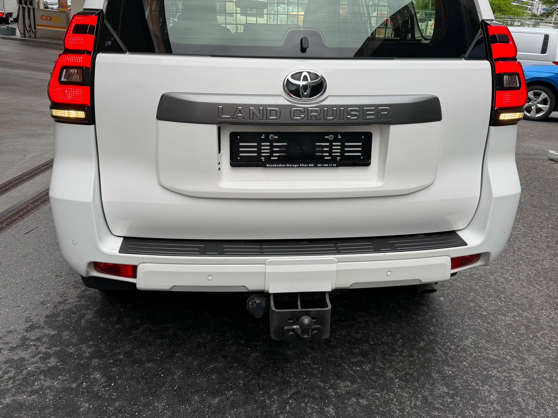 TOYOTA Land Cruiser 2.8TD Active Automatic-image-10