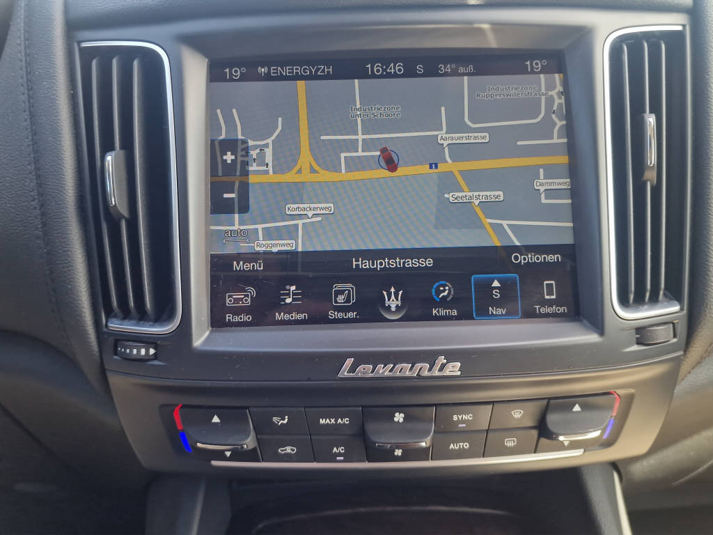 MASERATI Levante 3.0 V6 S-image-11