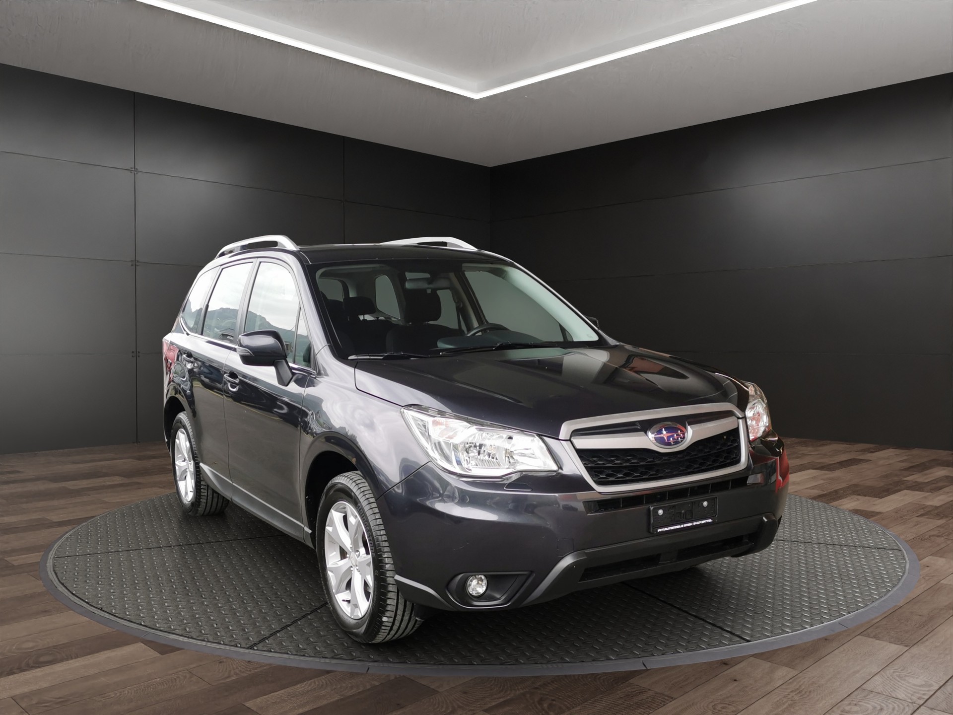 SUBARU Forester 2.0i Swiss