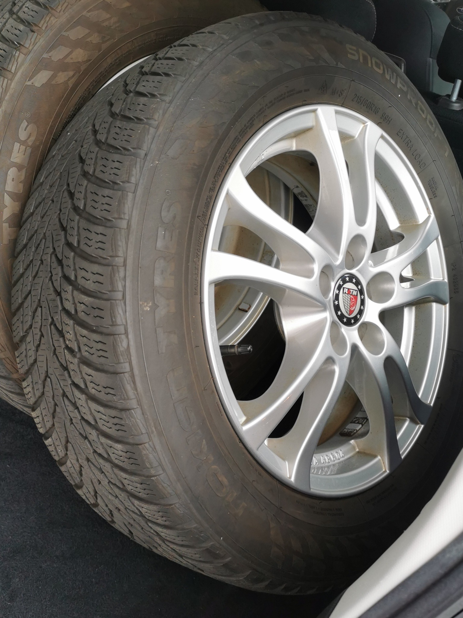 SUBARU Forester 2.0i Swiss-image-9