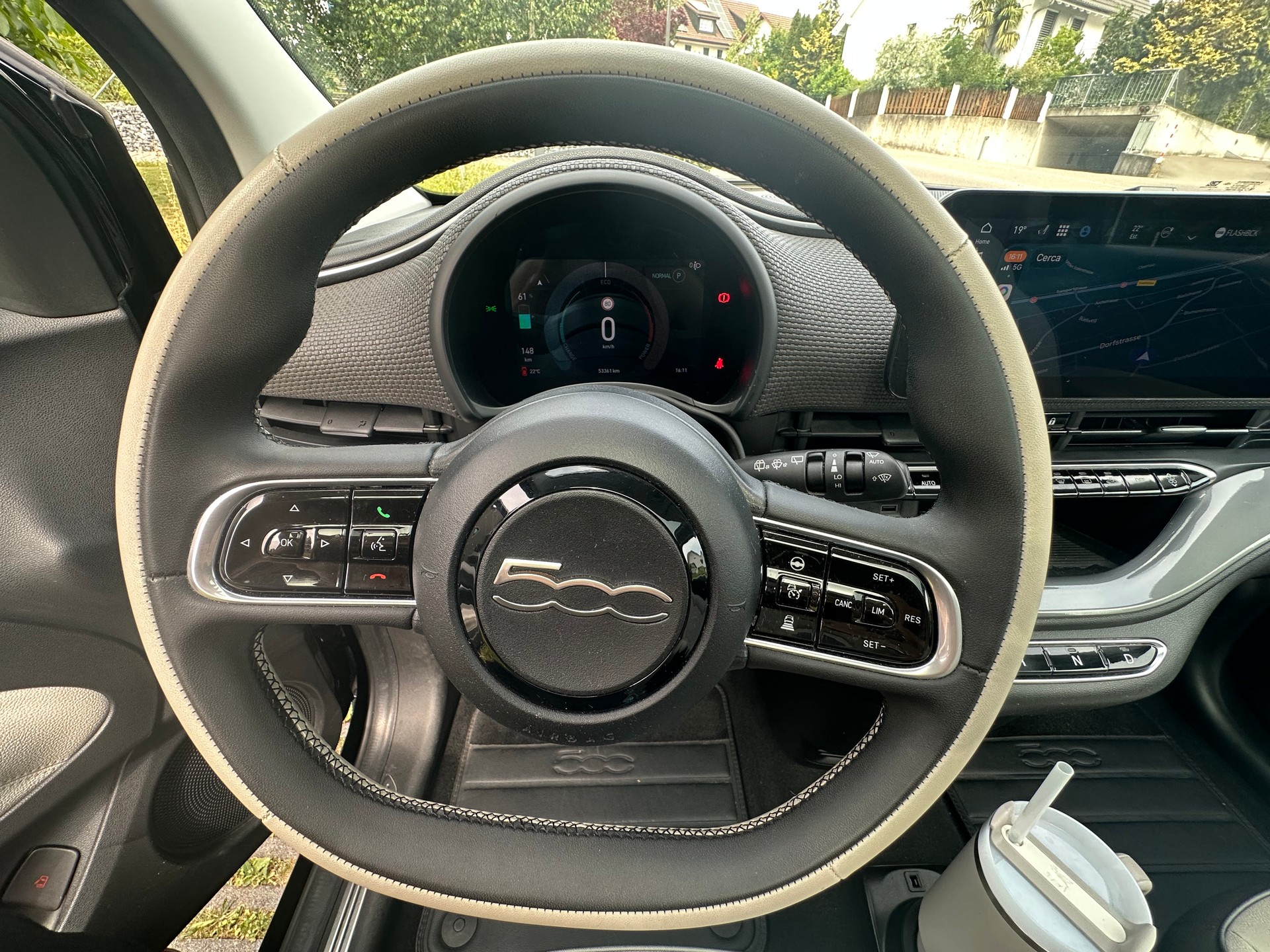 FIAT 500e La Prima-image-5